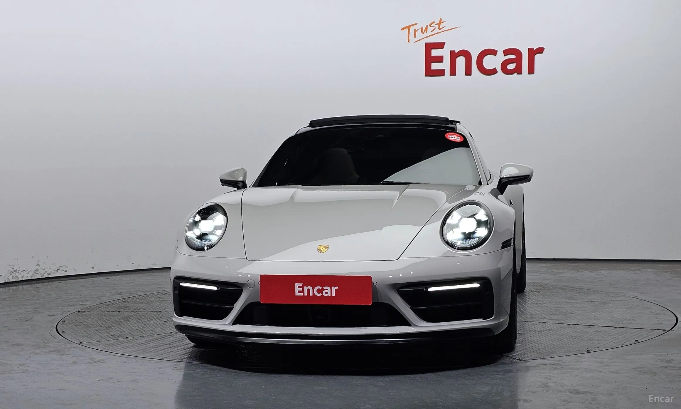 Porsche 911 (992) превью 2