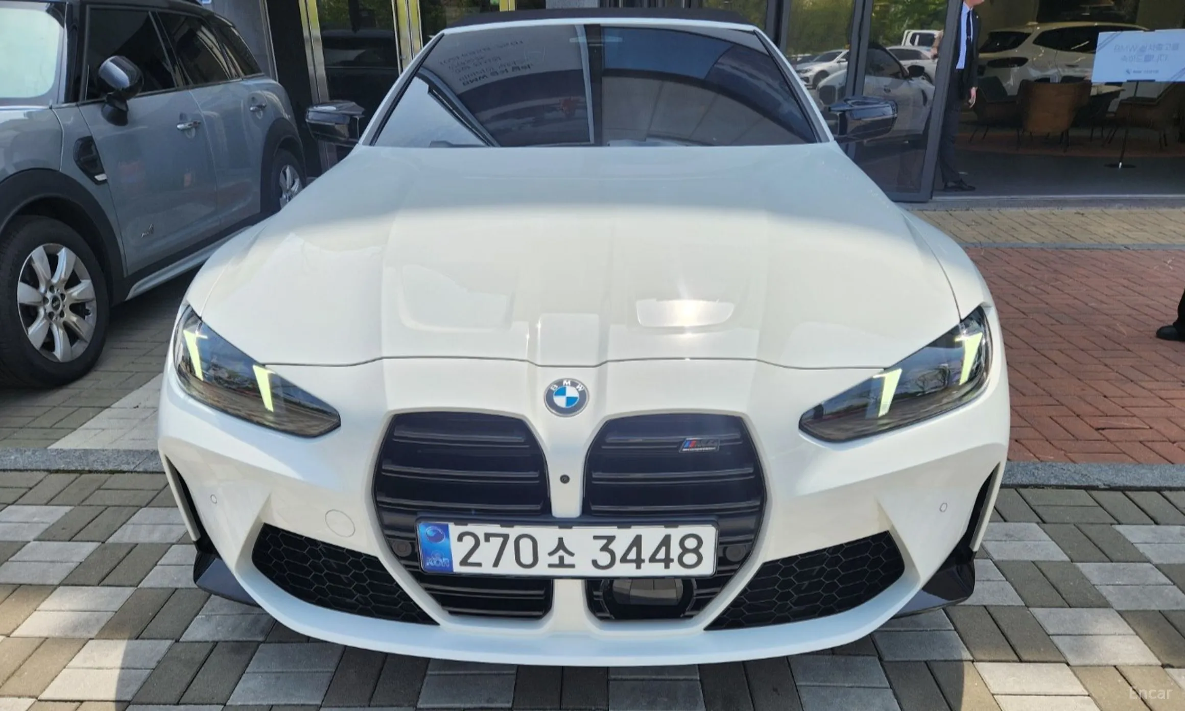 BMW M4 (G82)