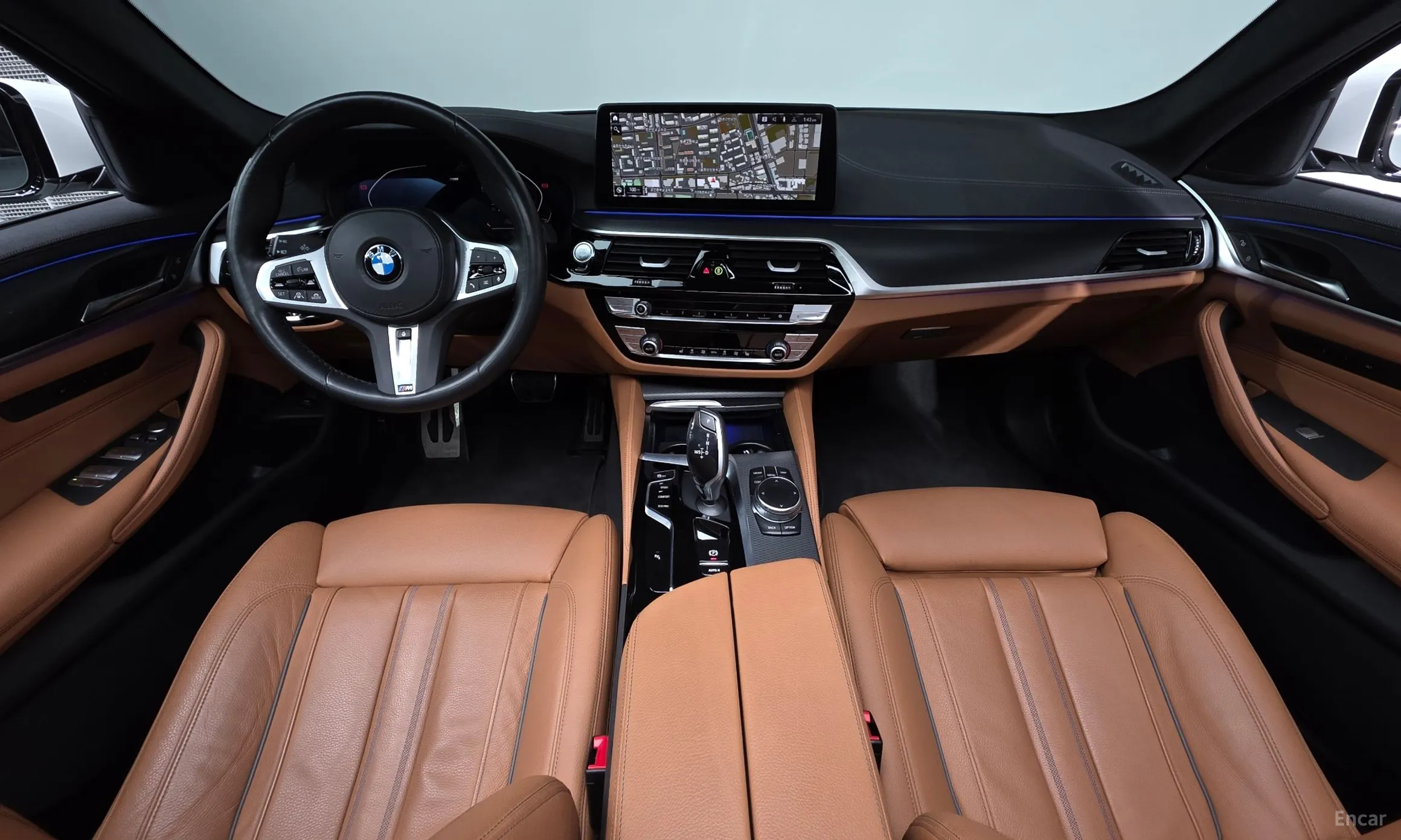BMW 5 Series (G30) превью 4