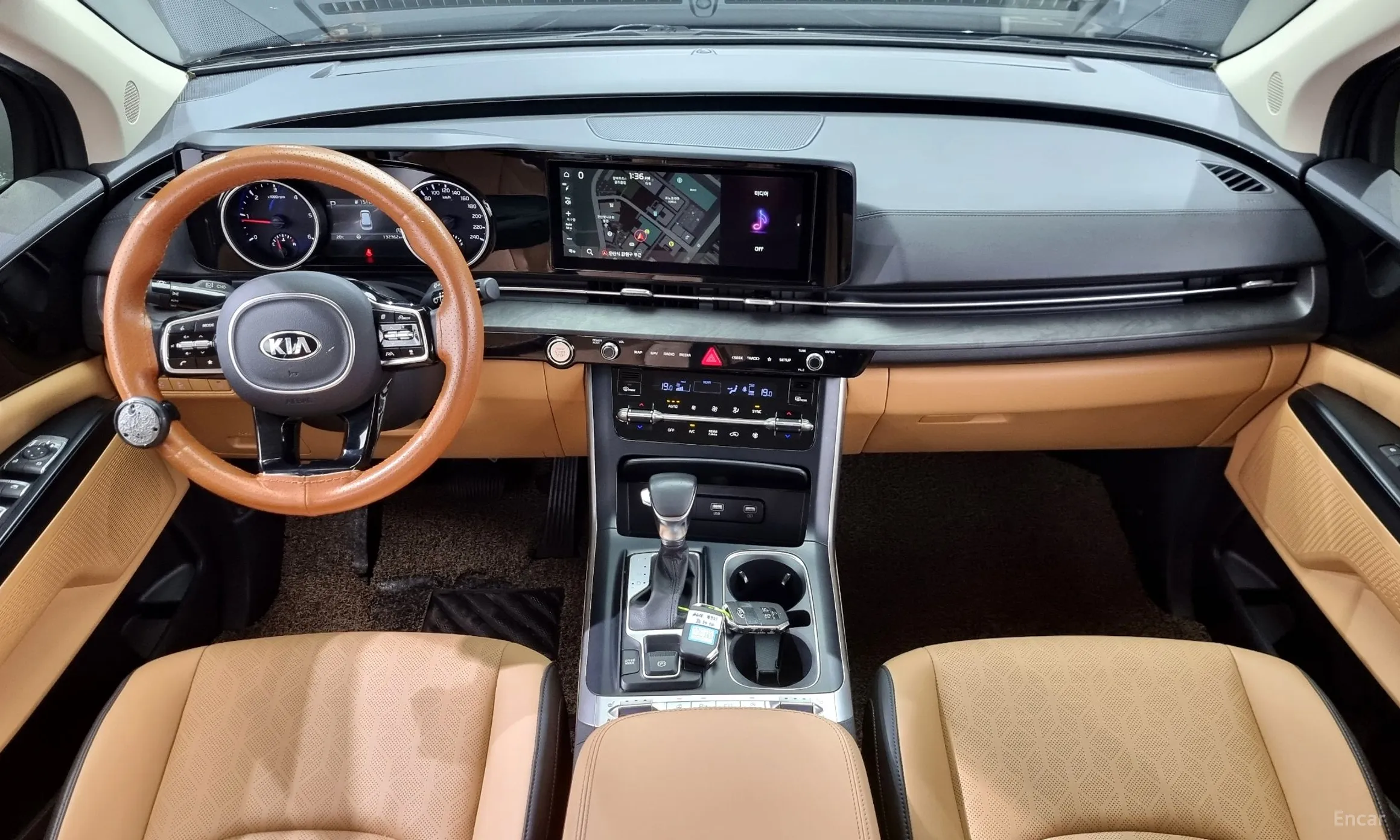 Kia Carnival Gen 4 превью 4