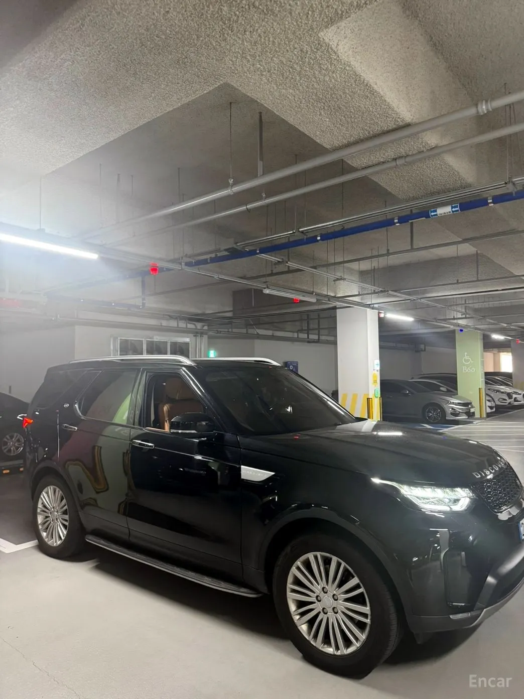 Land Rover Discovery 5 превью 3