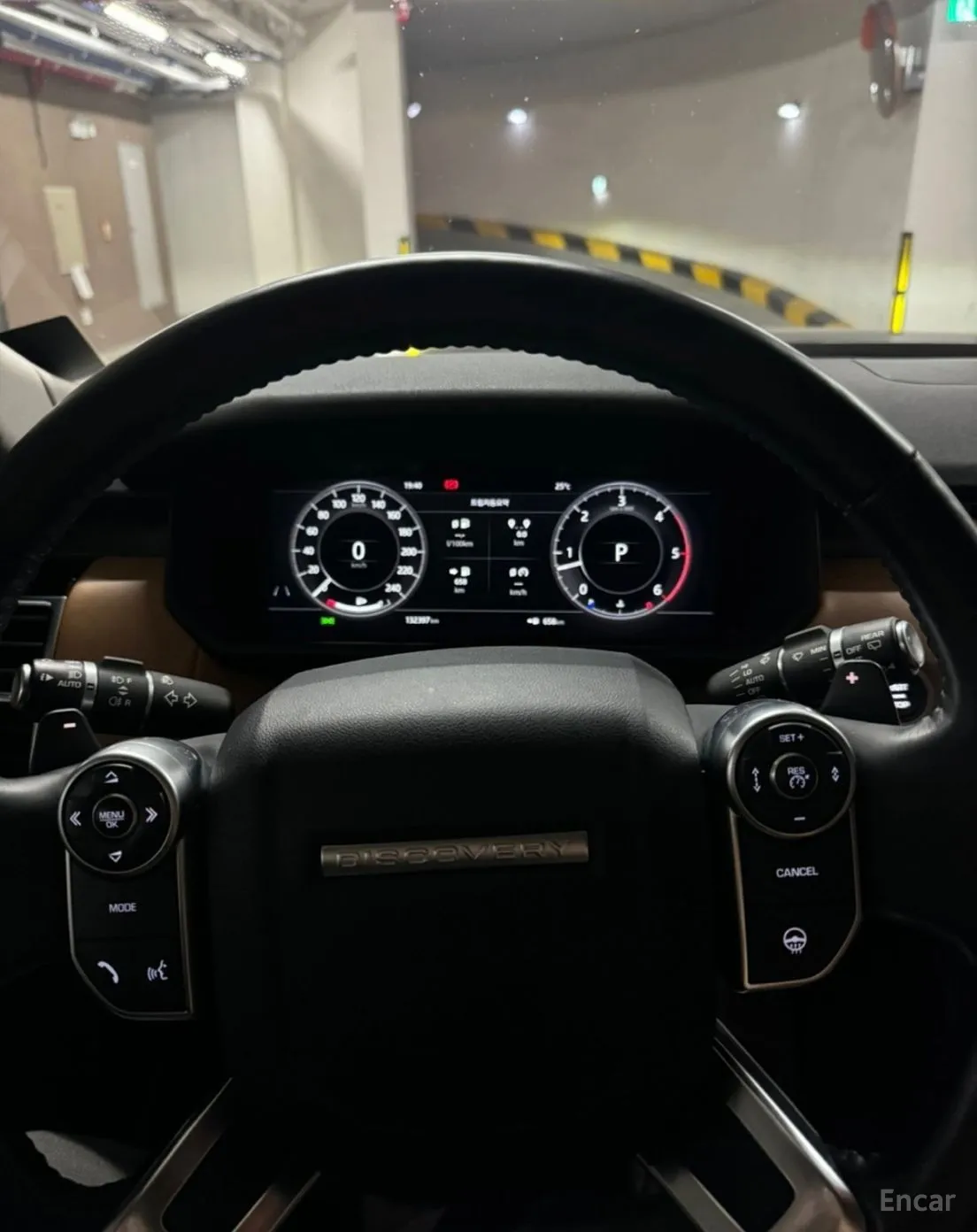 Land Rover Discovery 5 превью 4