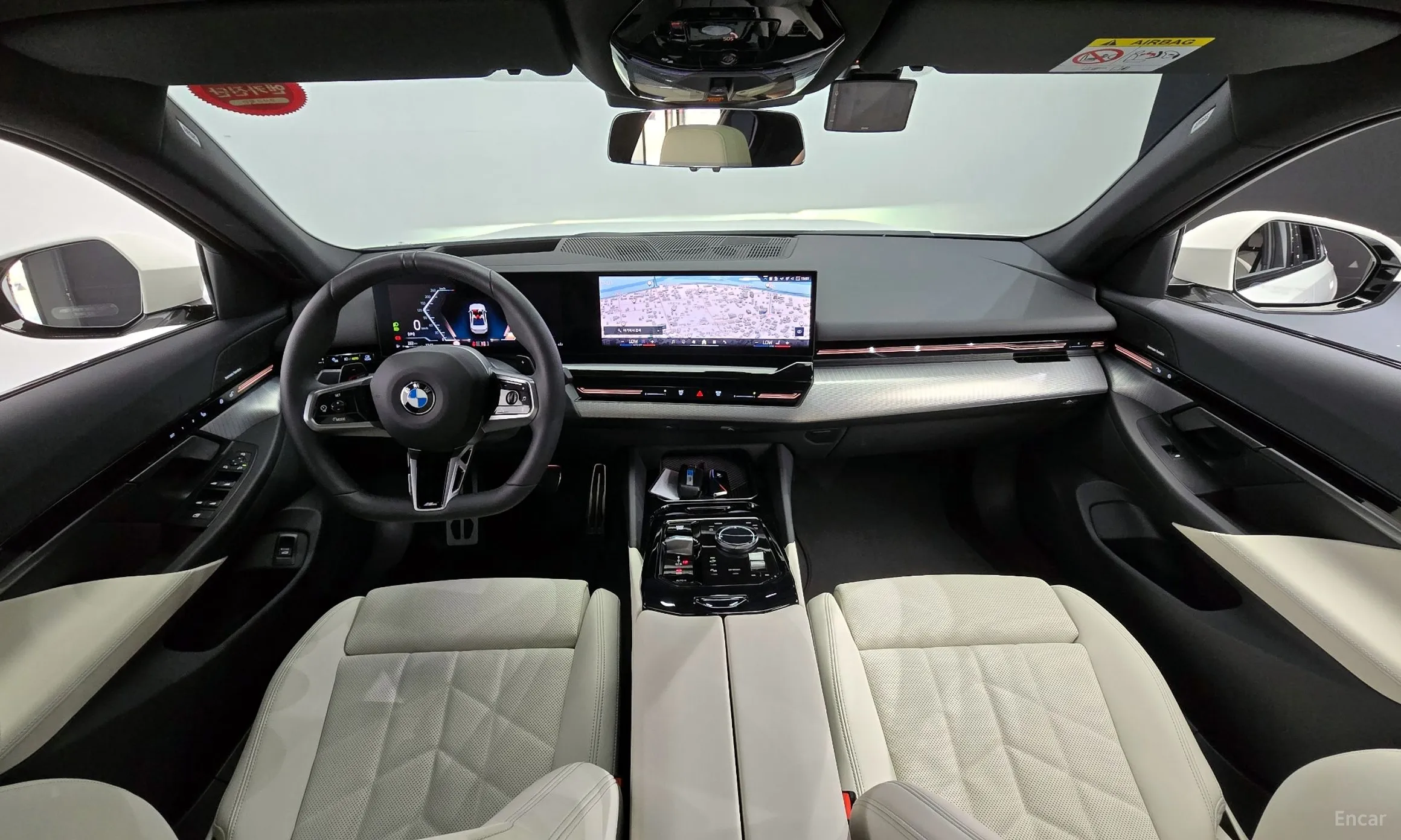BMW 5 Series (G60) превью 4