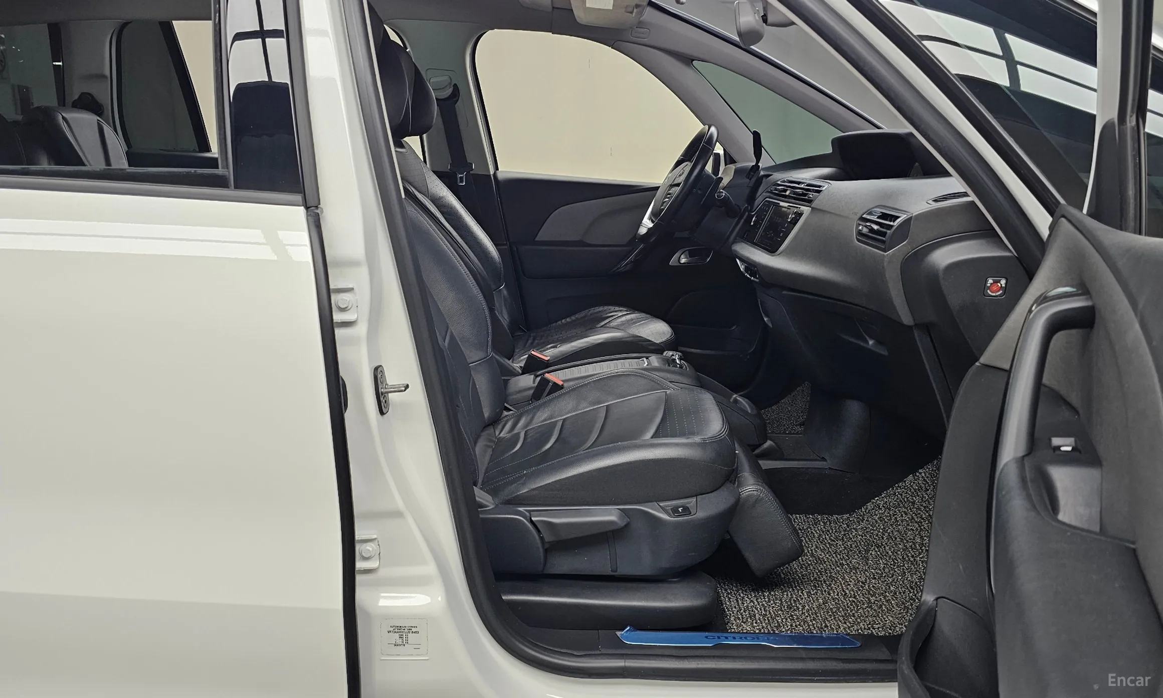 Citroën/DS Grand C4 Picasso превью 11
