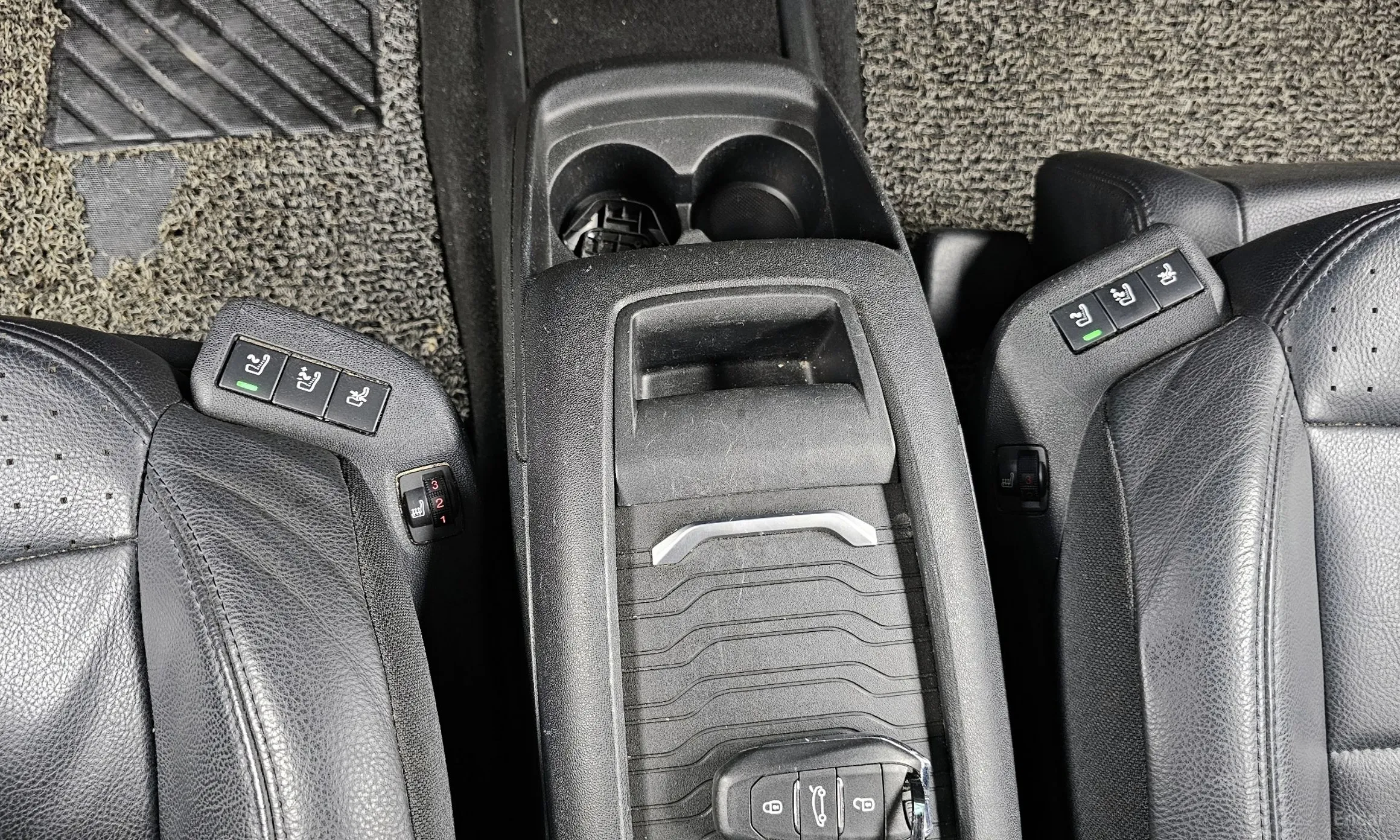 Citroën/DS Grand C4 Picasso превью 17