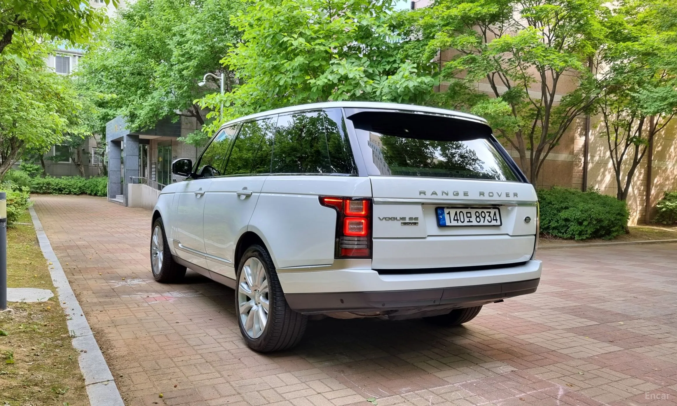 Land Rover Range Rover 4th Generation