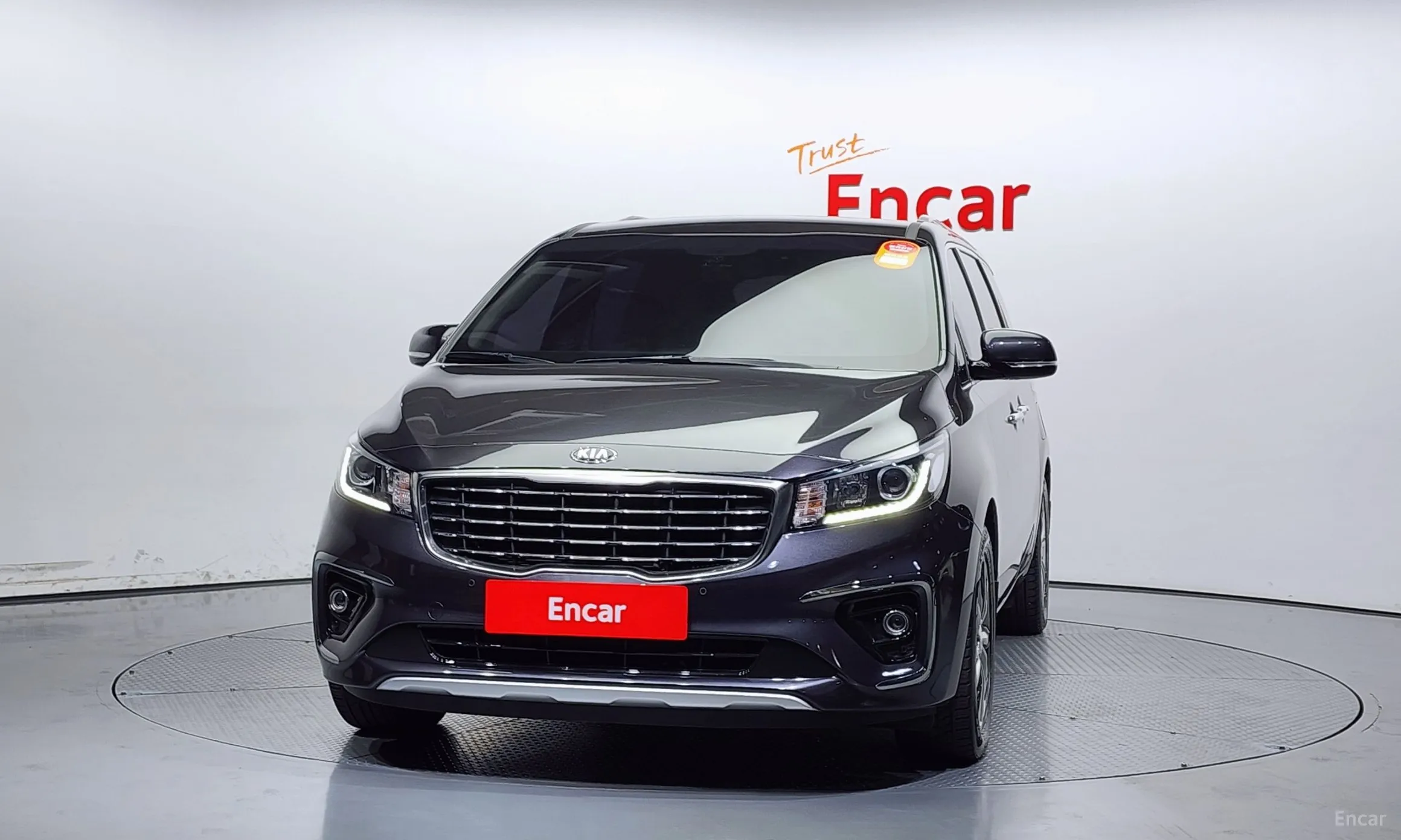 Kia Carnival превью 2