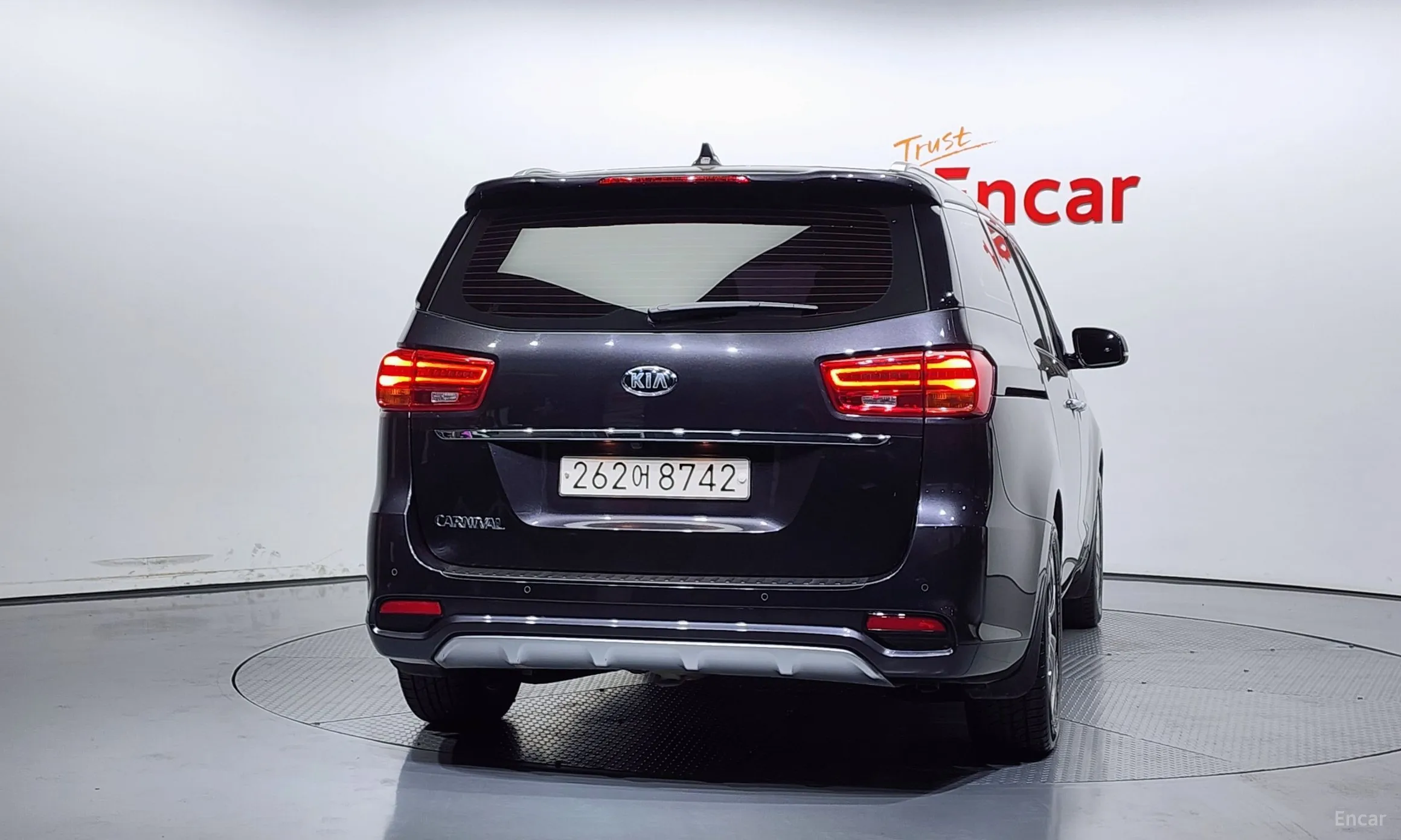 Kia Carnival превью 3