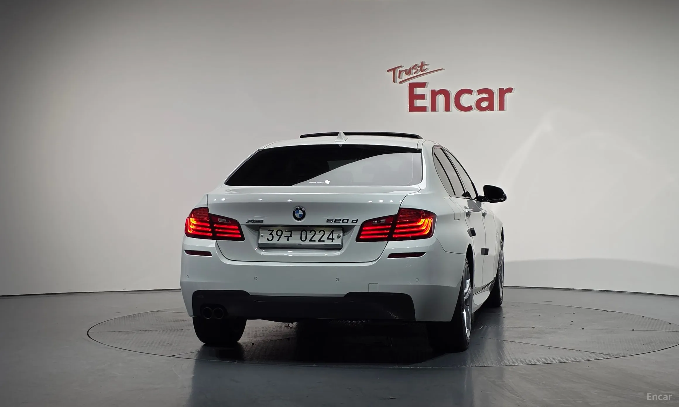 BMW 5 Series (F10) превью 3