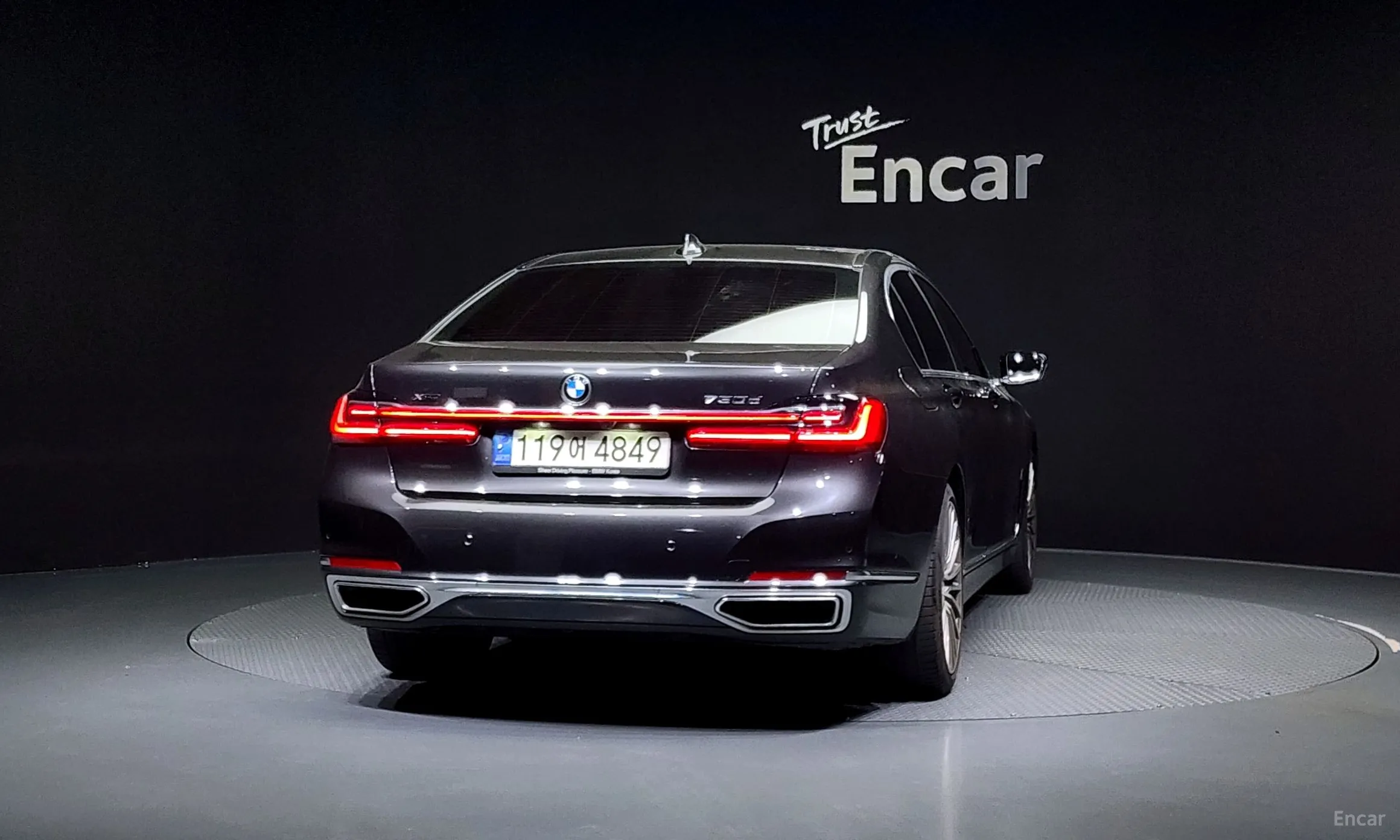 BMW 7 Series (G11) превью 3