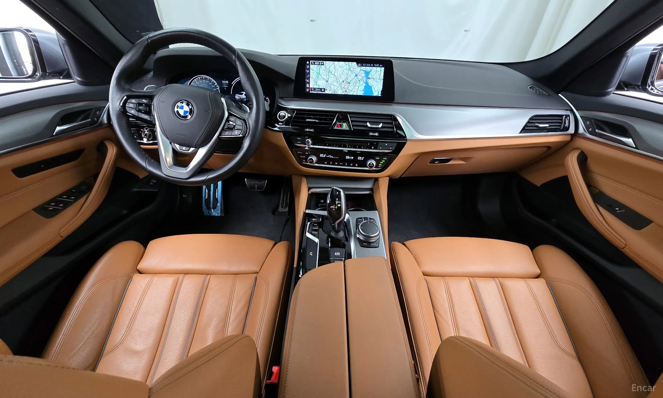 BMW 5 Series (G30) превью 4