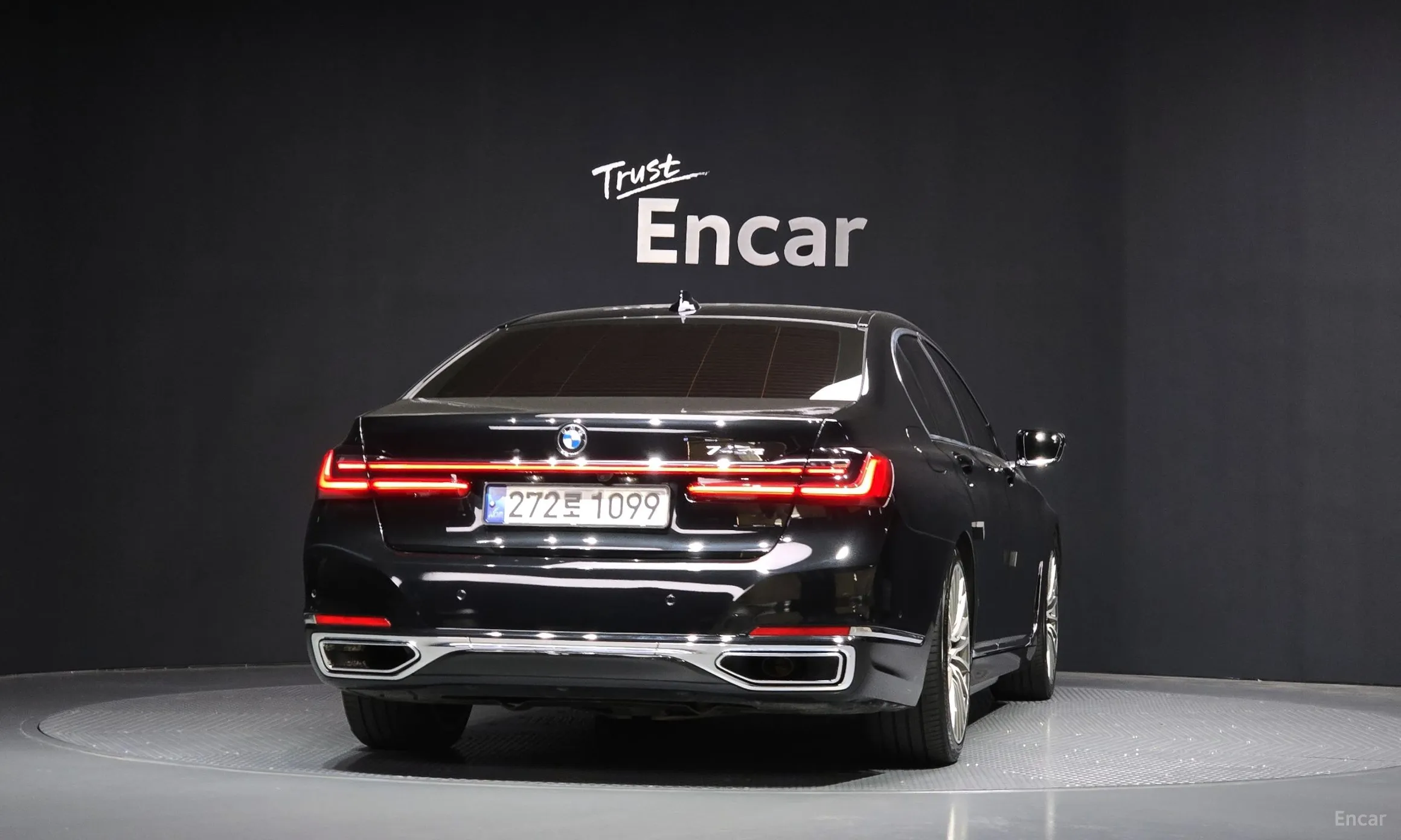 BMW 7 Series (G11) превью 3