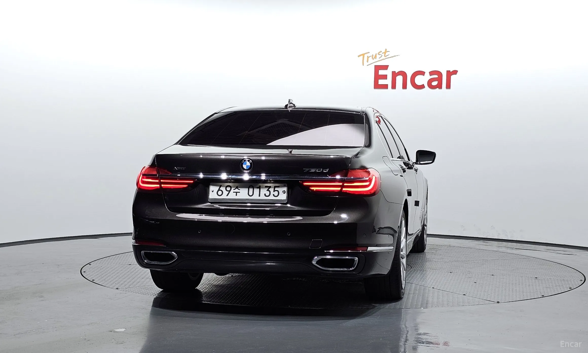 BMW 7 Series (G11) превью 3