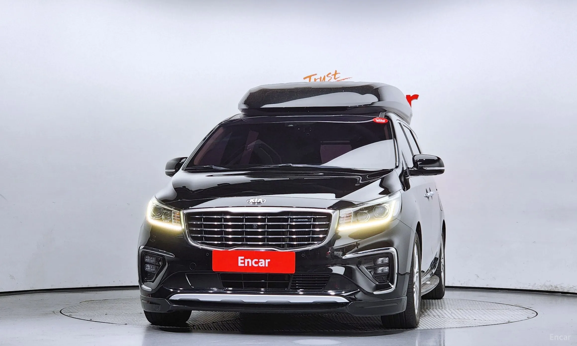 Kia Carnival превью 2