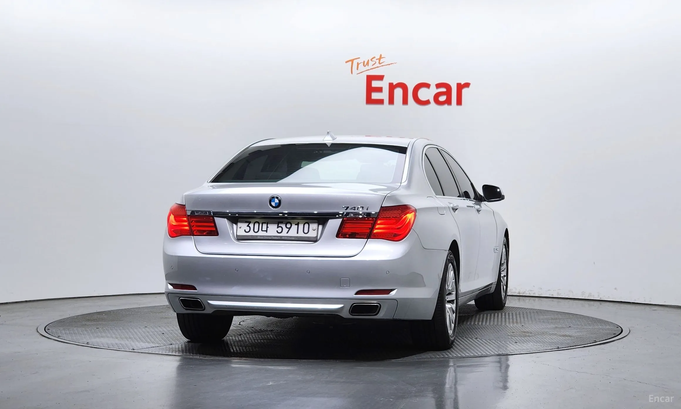 BMW 7 Series (F01) превью 3