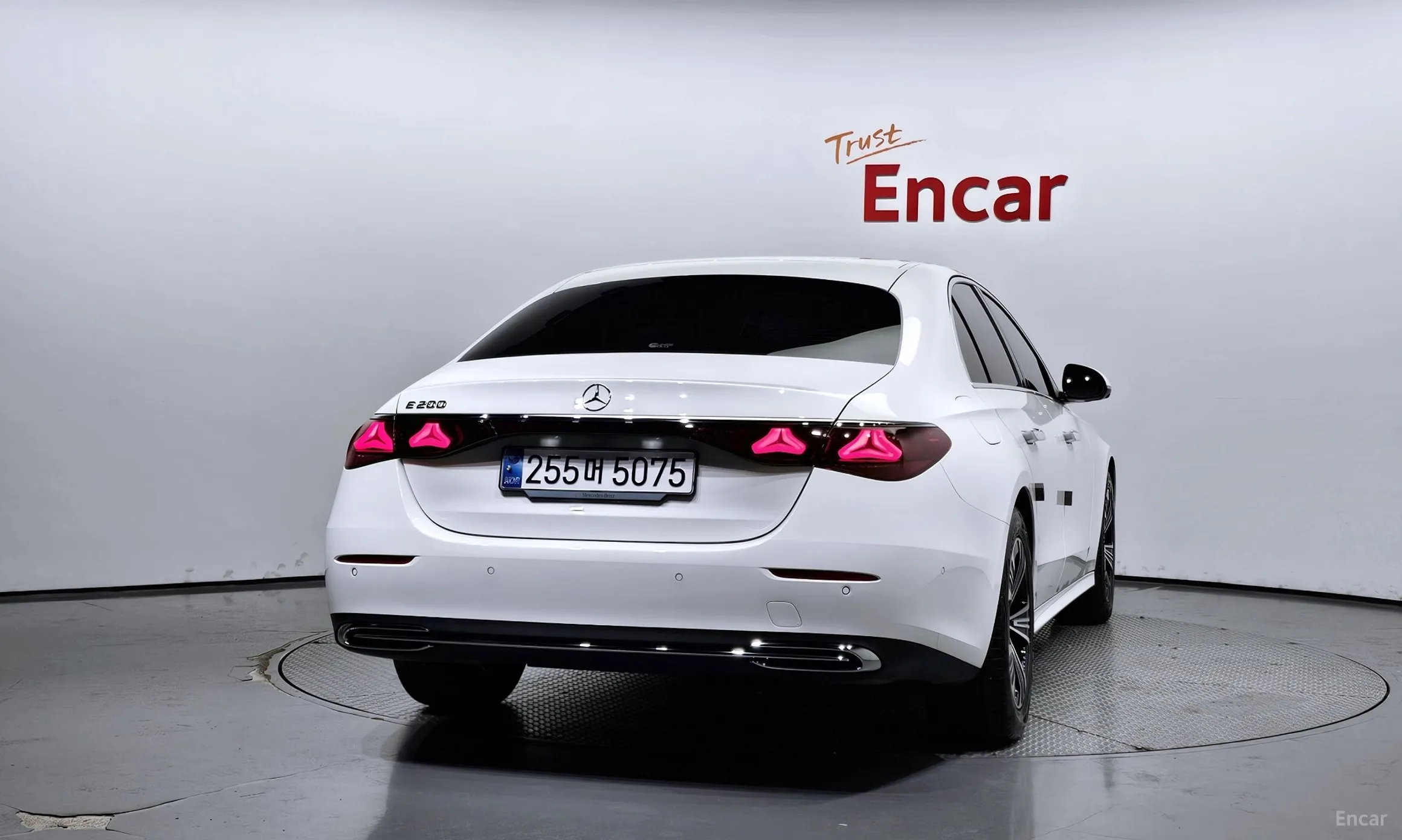 Mercedes Benz E-Class W214 превью 3