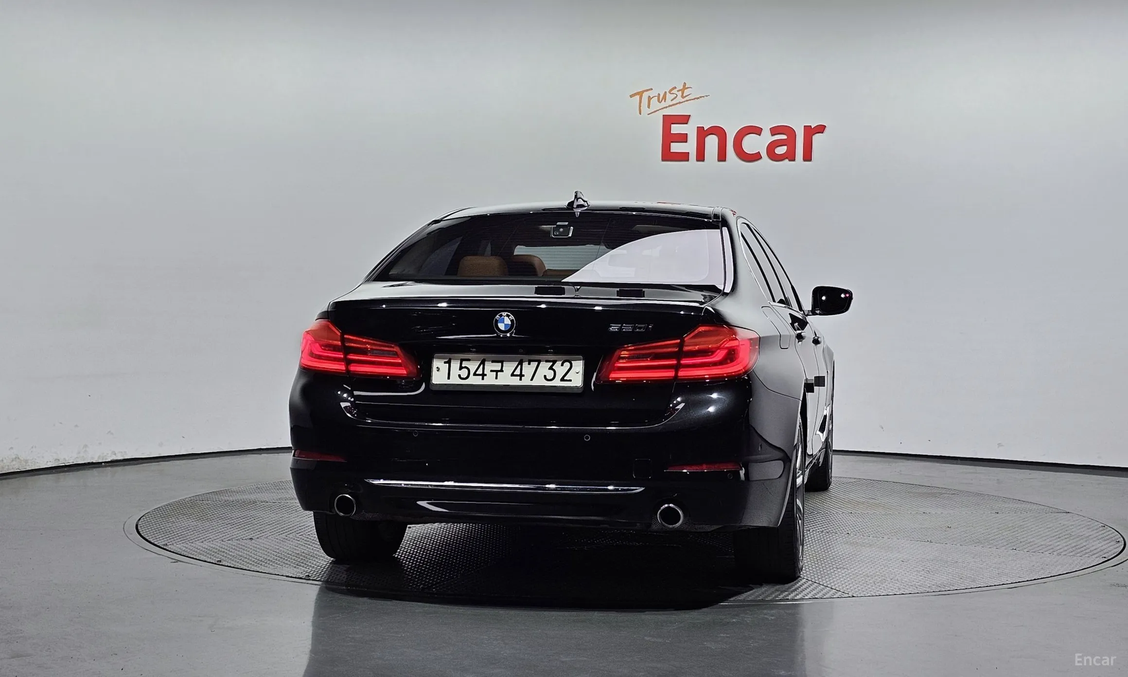 BMW 5 Series (G30) превью 3
