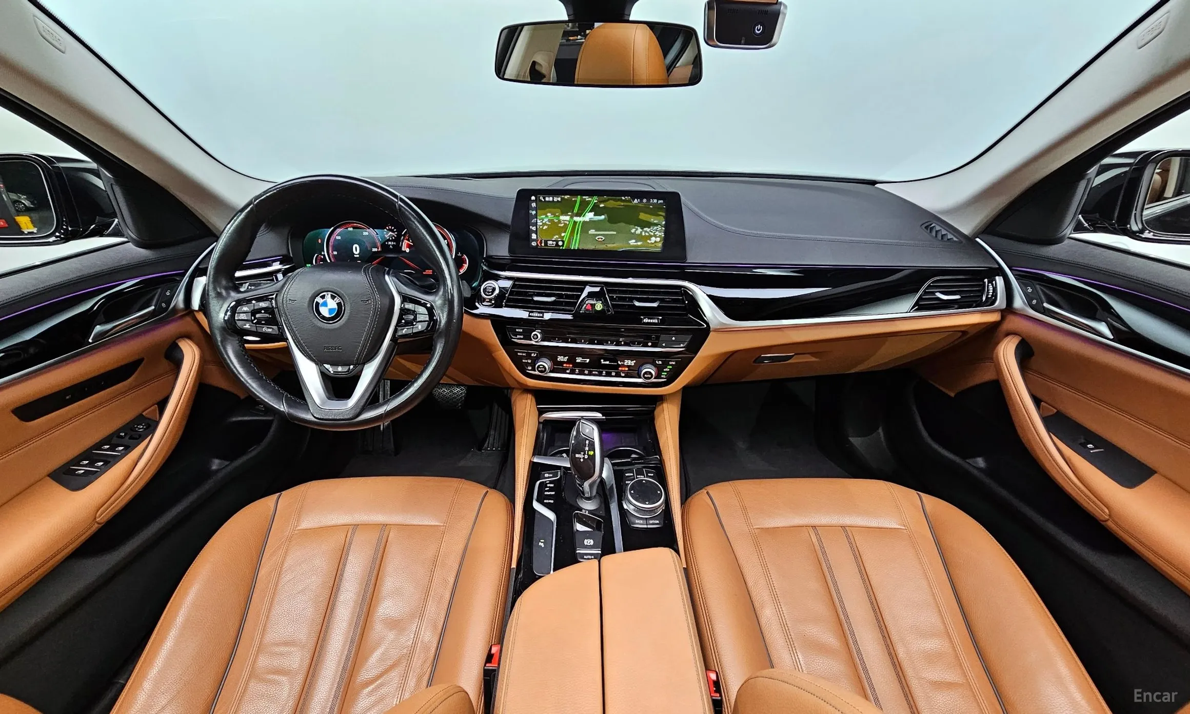 BMW 5 Series (G30) превью 4
