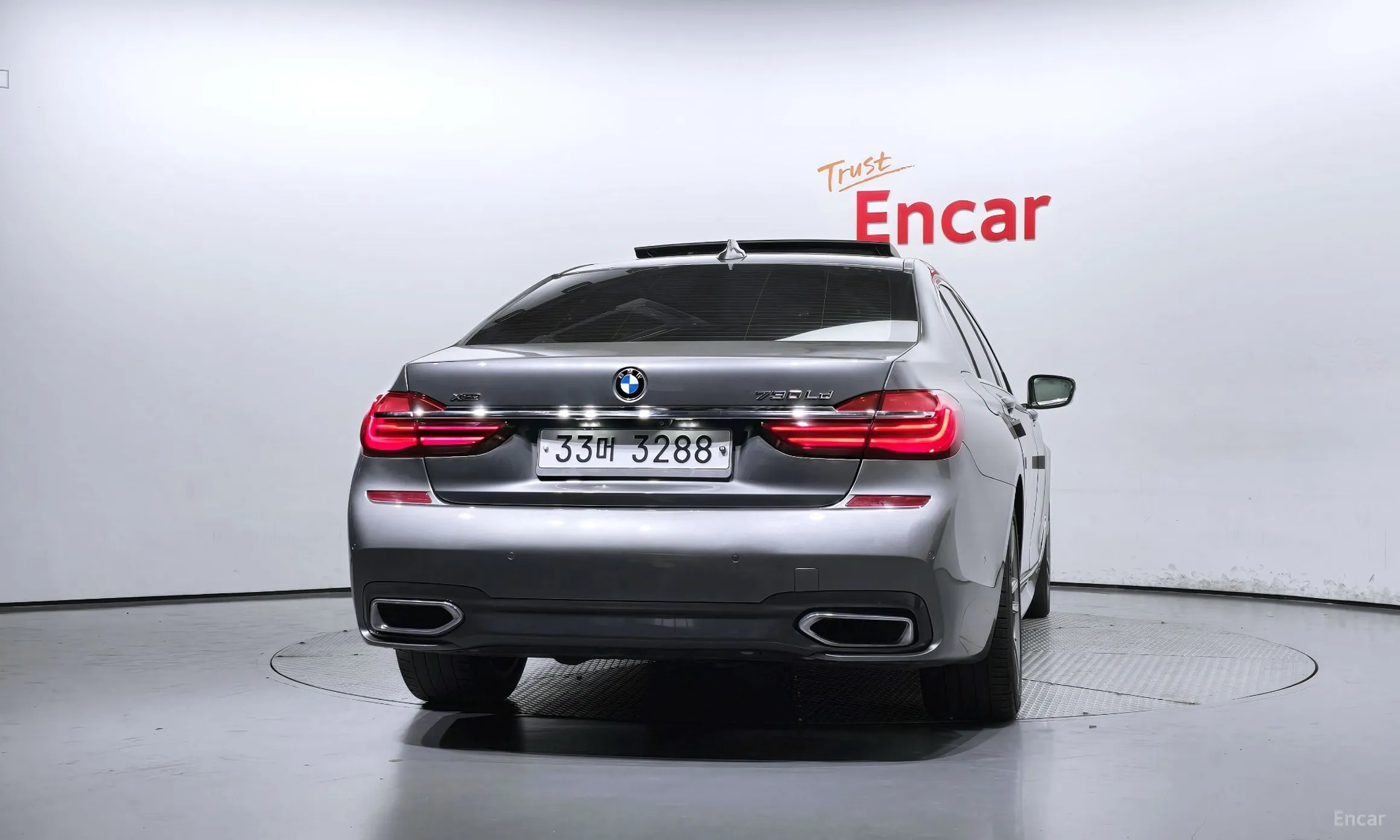 BMW 7 Series (G11) превью 3