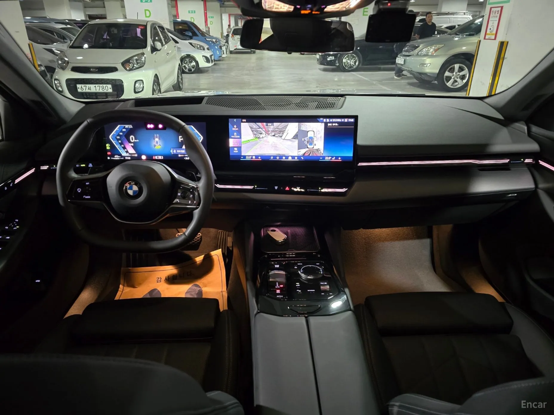 BMW 5 Series (G60) превью 4