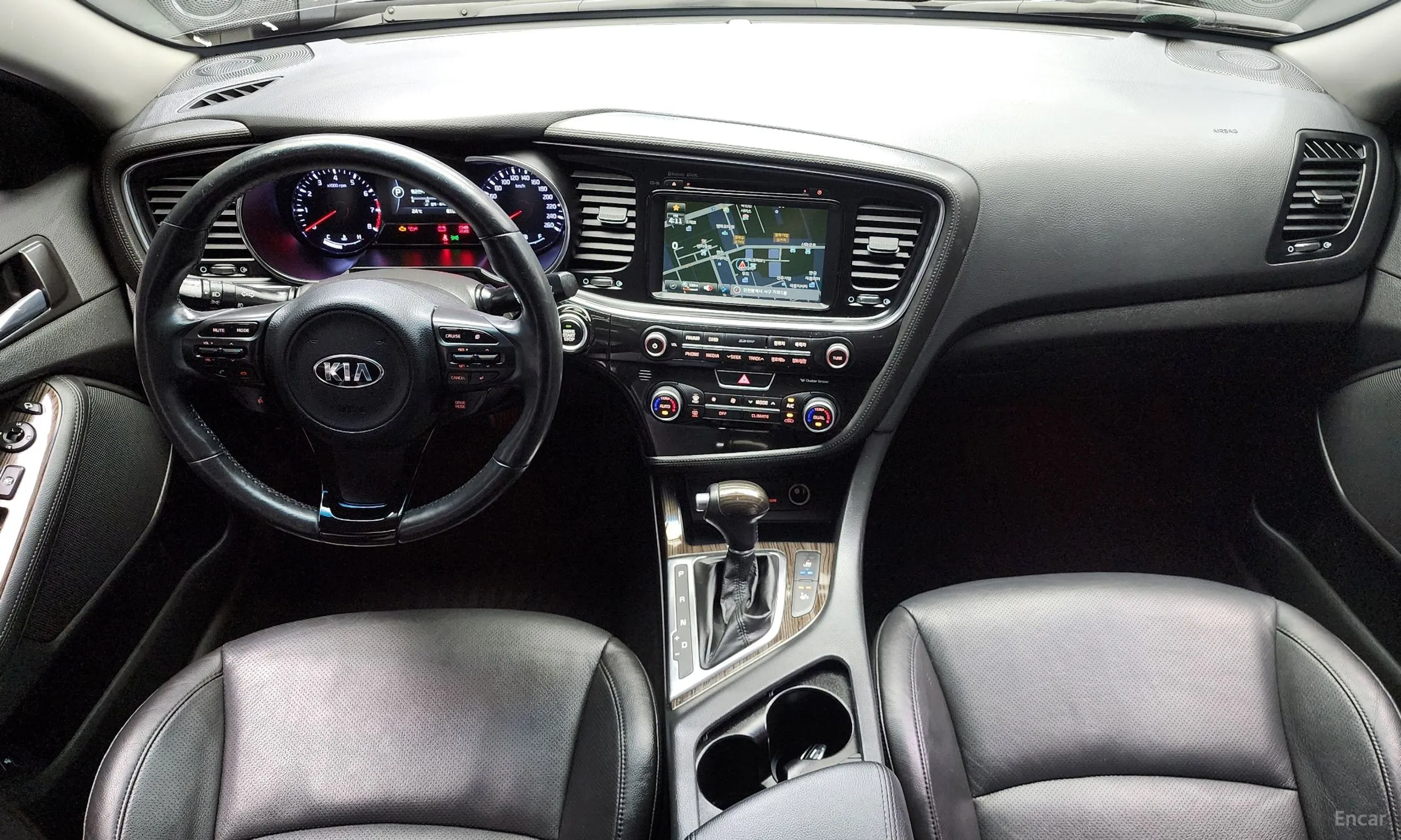 Kia K5 превью 4