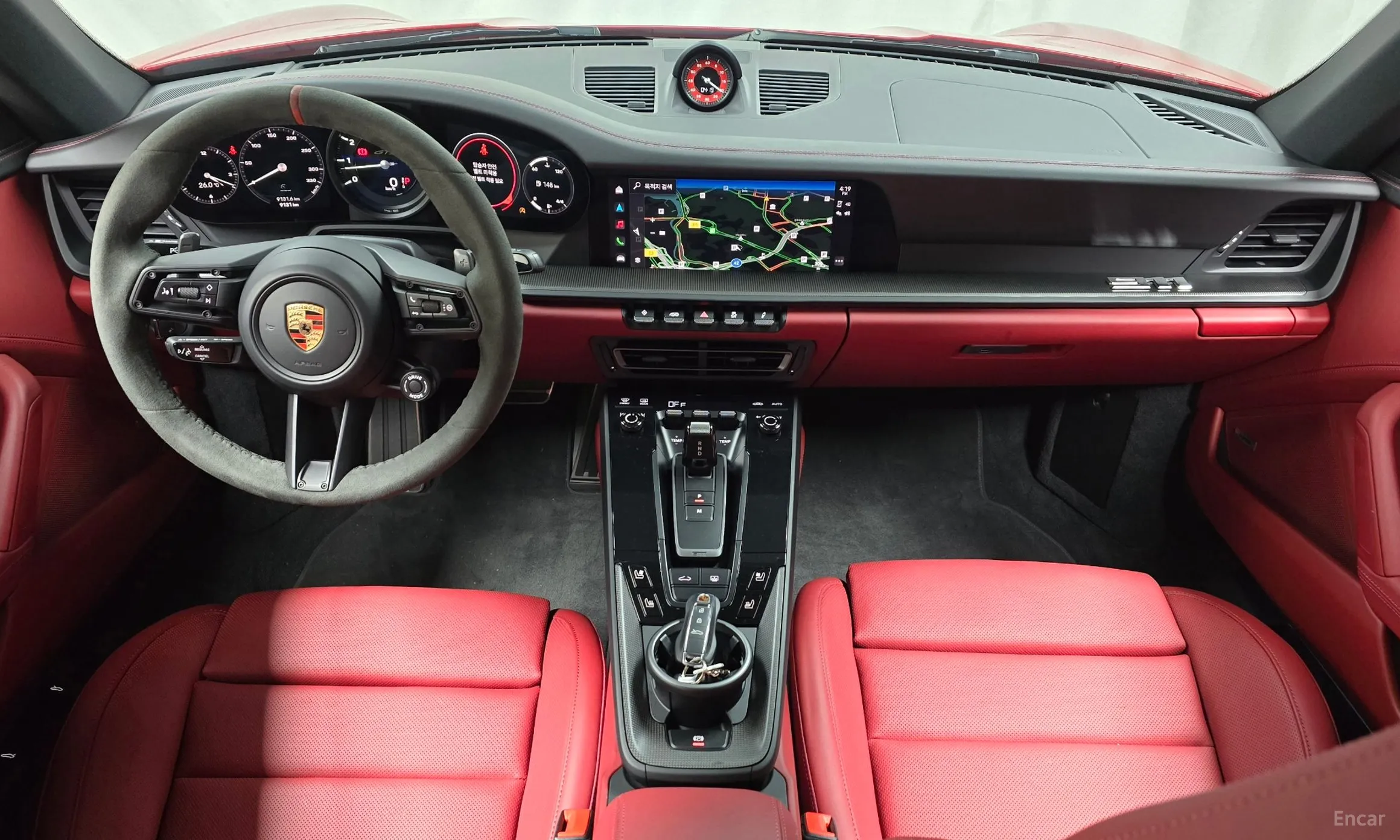 Porsche 911 (992) превью 4