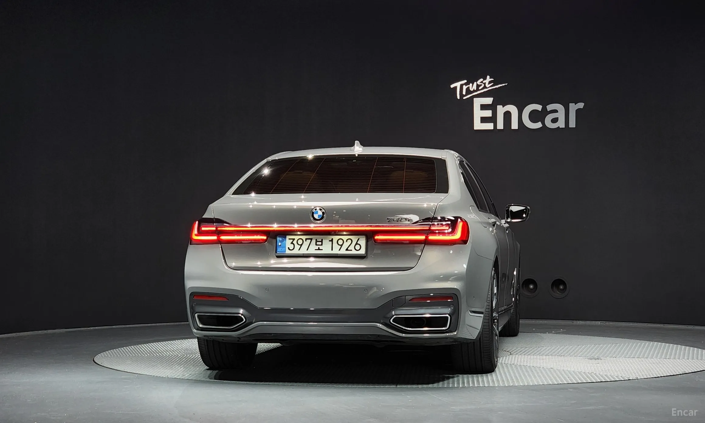 BMW 7 Series (G11) превью 3