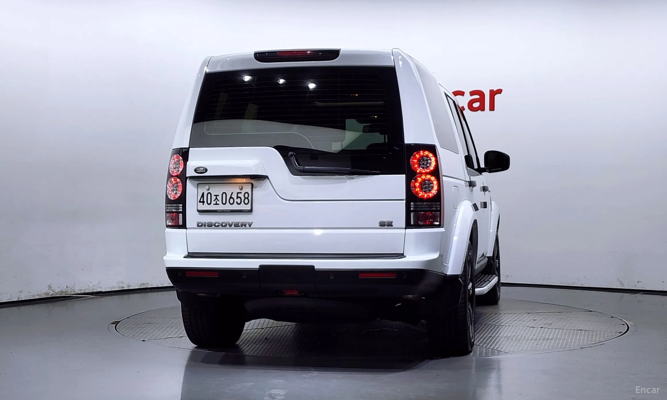 Land Rover Discovery 4 превью 3