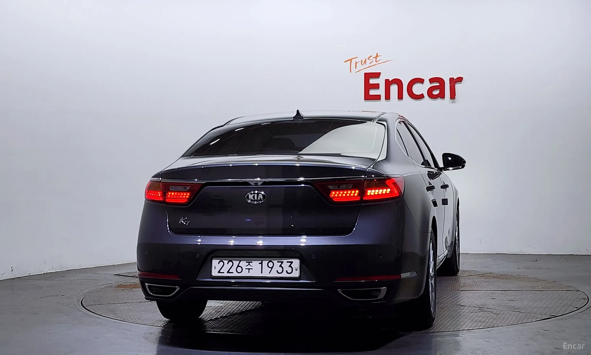 Kia K7 превью 3