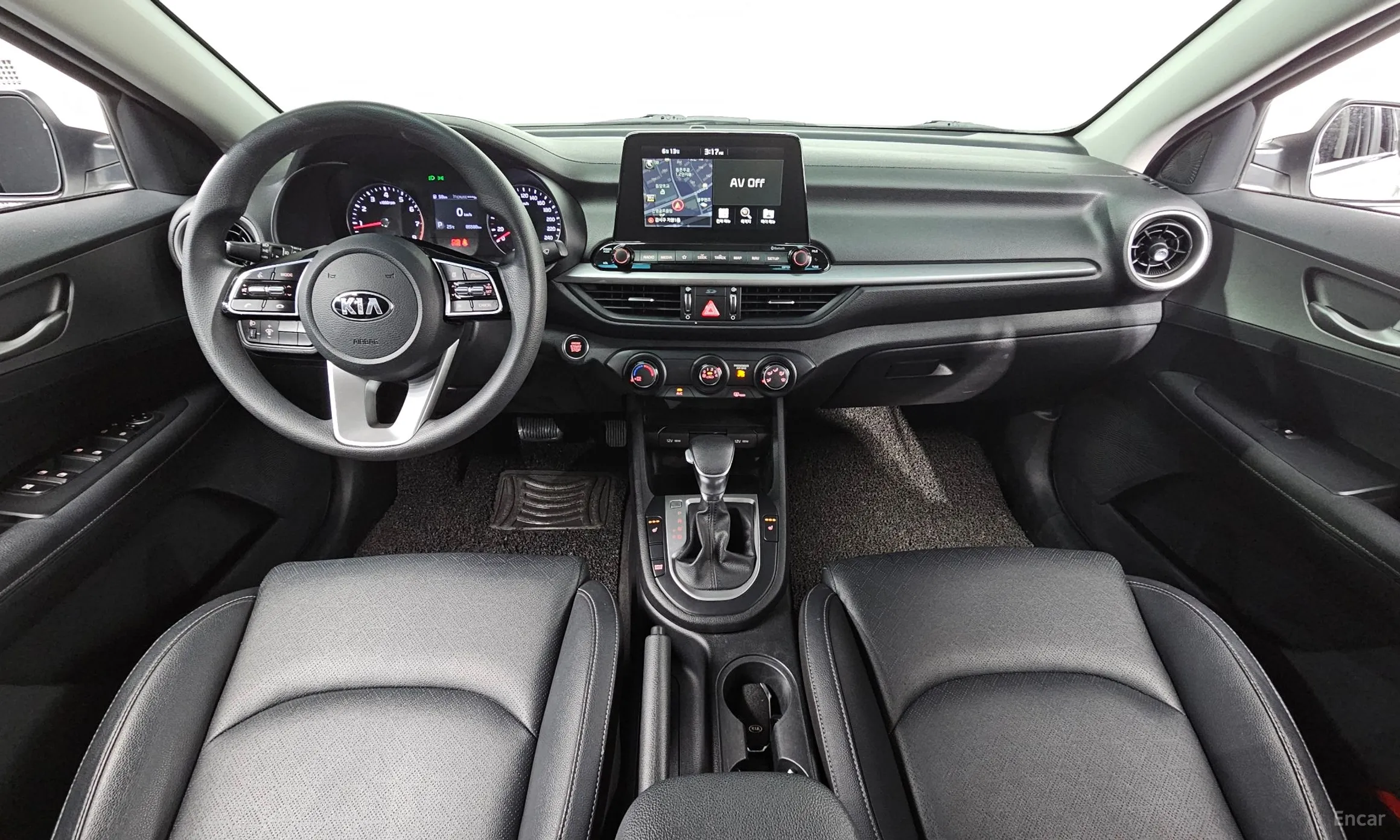 Kia K3 превью 4