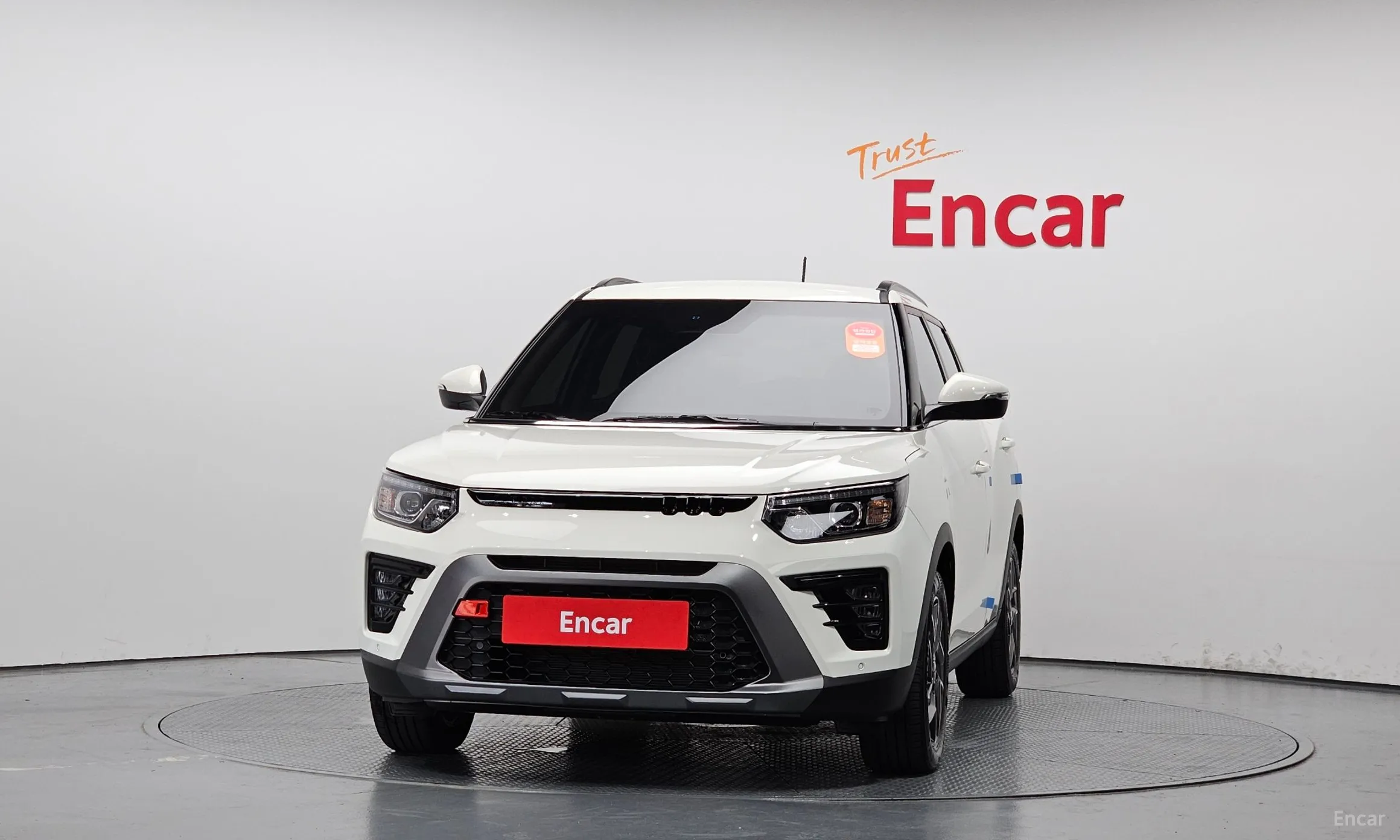 KG Mobility (SsangYong) Tivoli превью 2