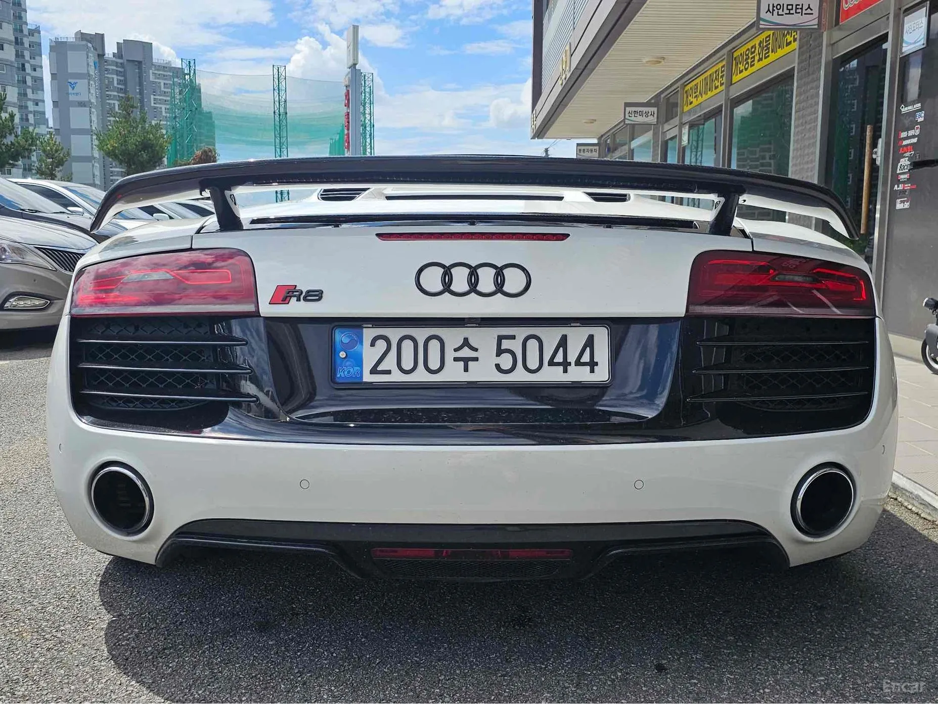 Audi R8 превью 3