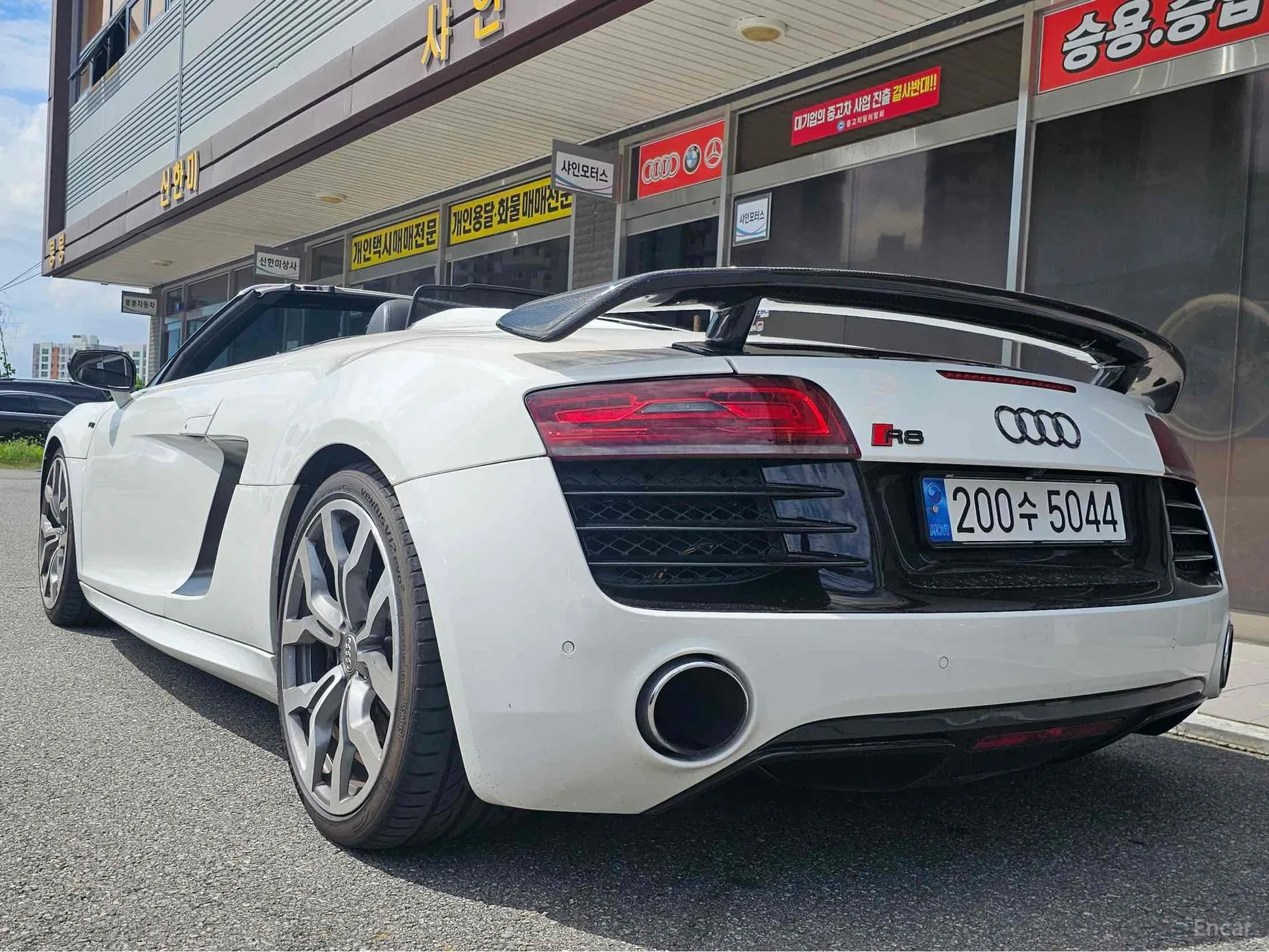Audi R8 превью 4