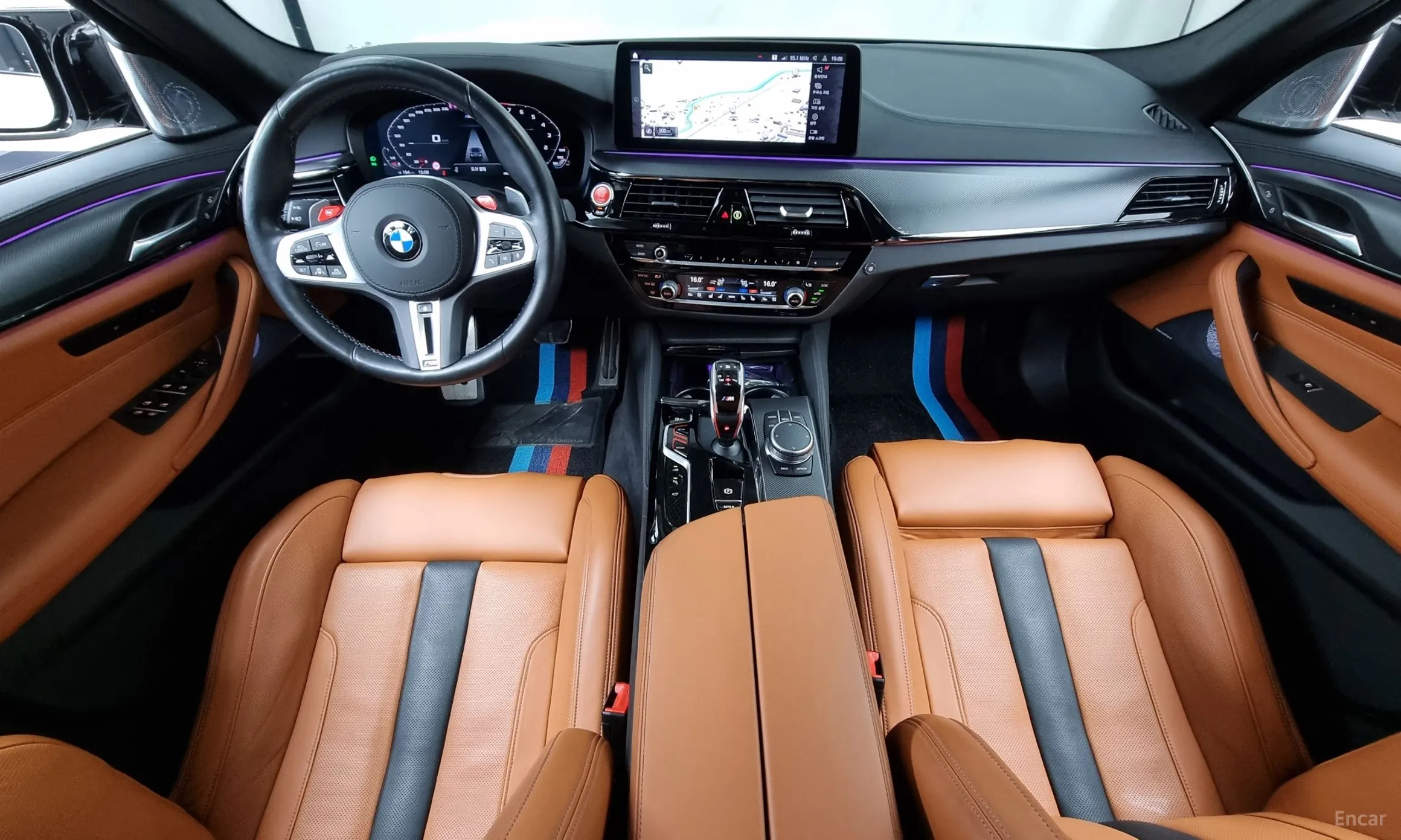 BMW M5 (F90) превью 4