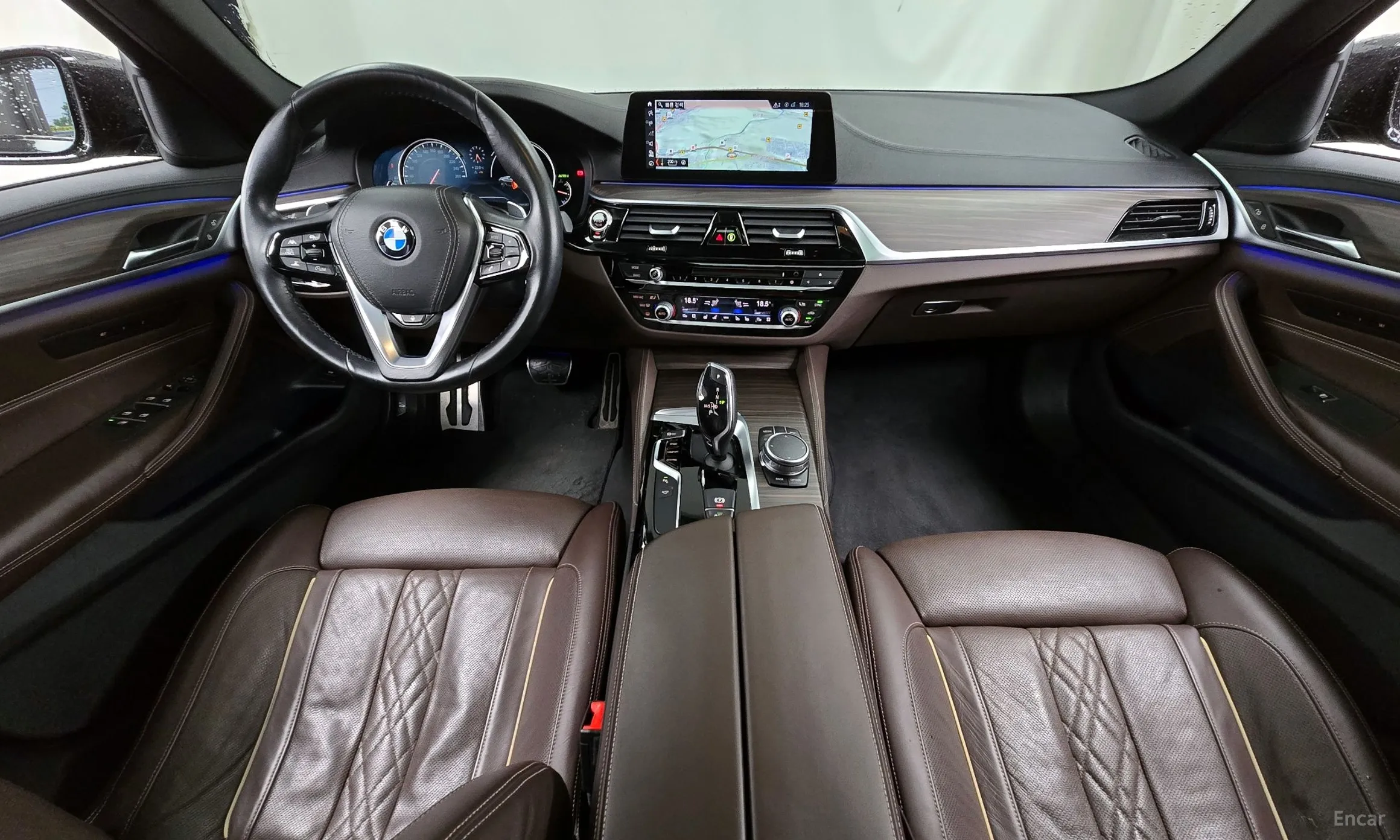 BMW 5 Series (G30) превью 4