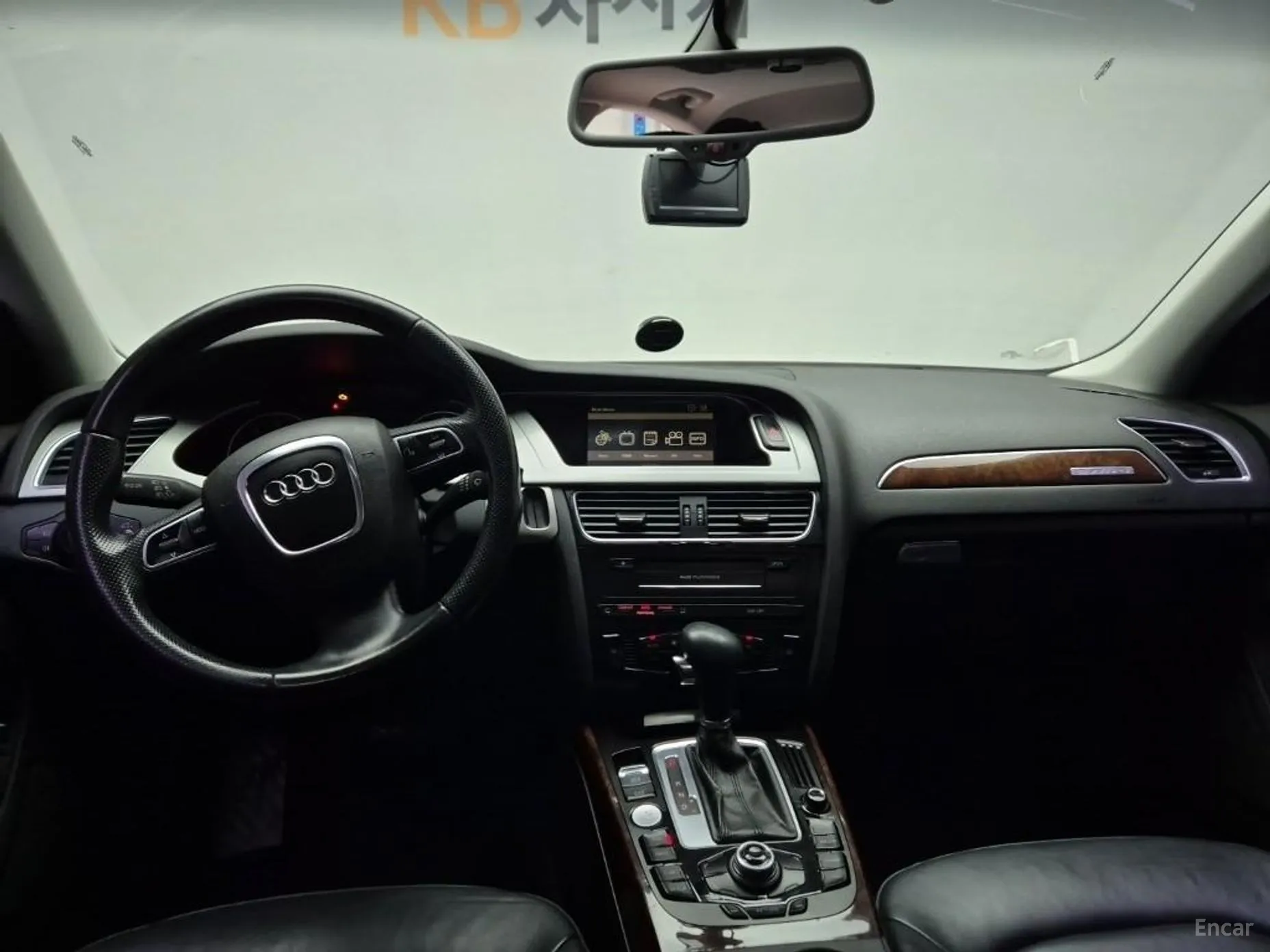 Audi New A4 превью 4