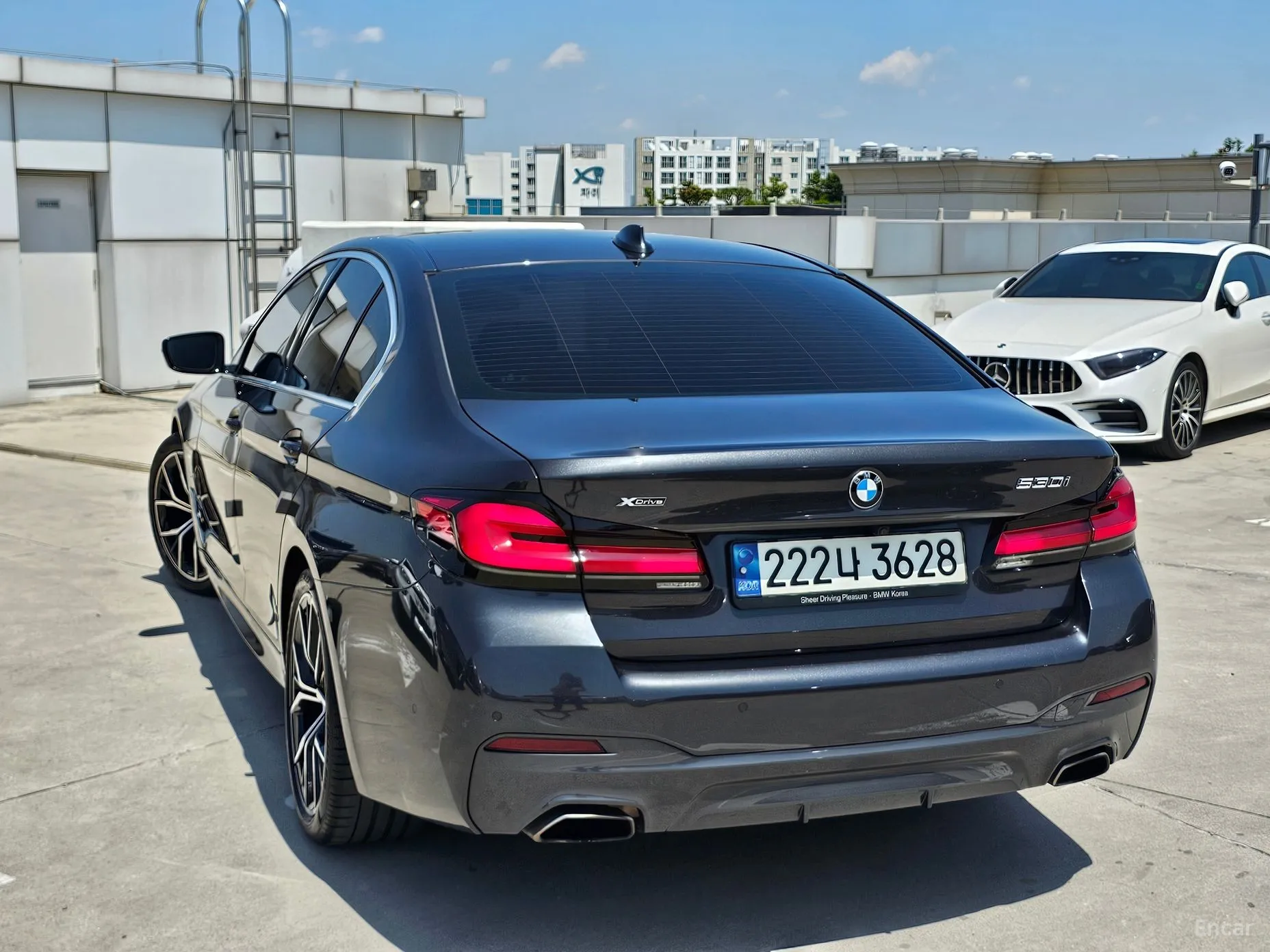 BMW 5 Series (G30) превью 2