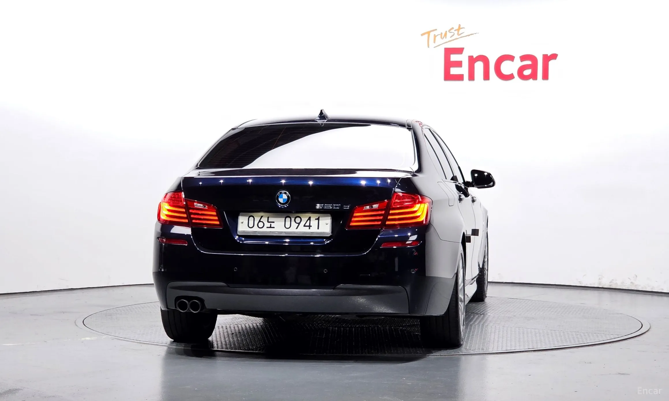 BMW 5 Series (F10) превью 3