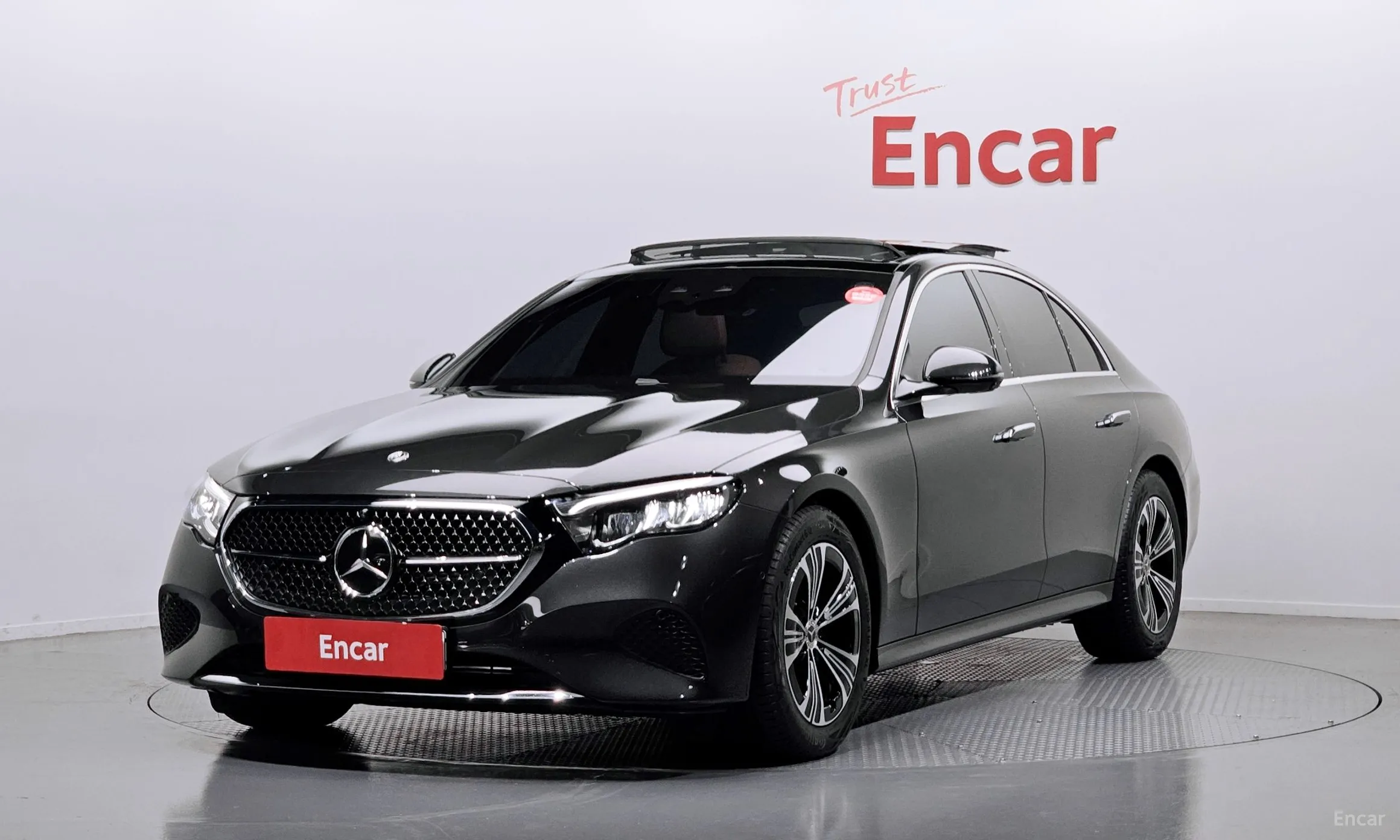 E-Class W214