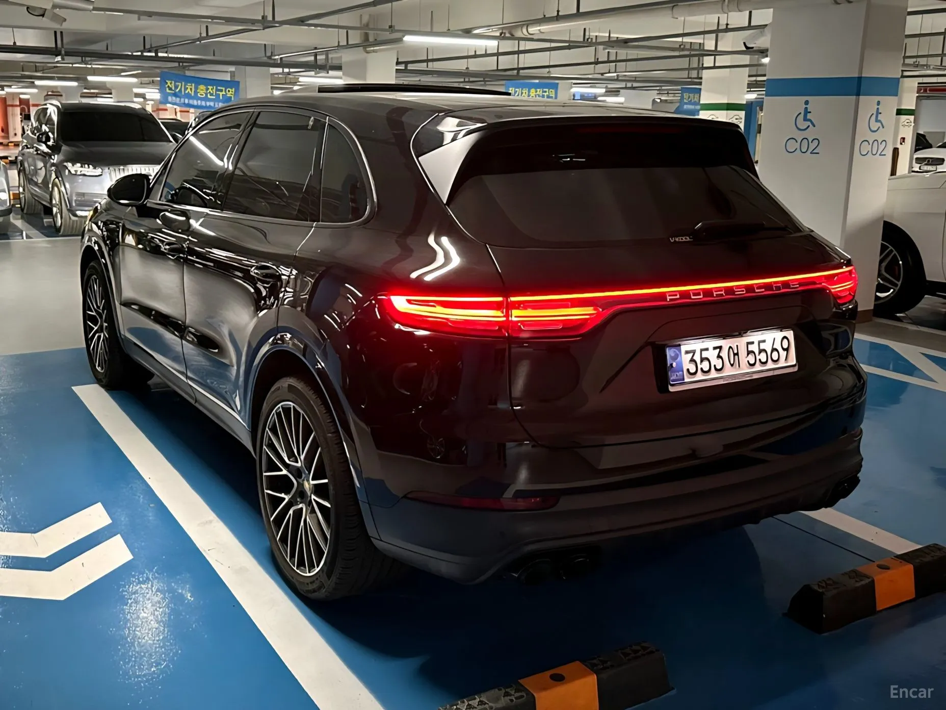 Porsche Cayenne (PO536) превью 3
