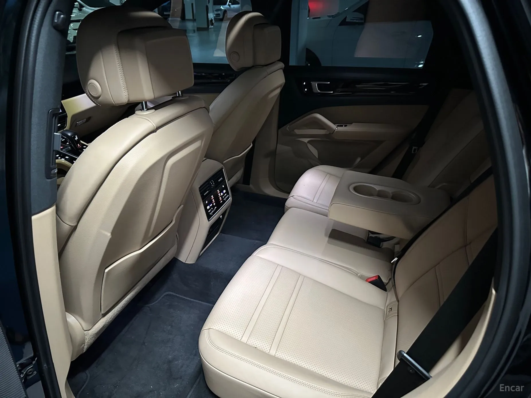 Porsche Cayenne (PO536) превью 4
