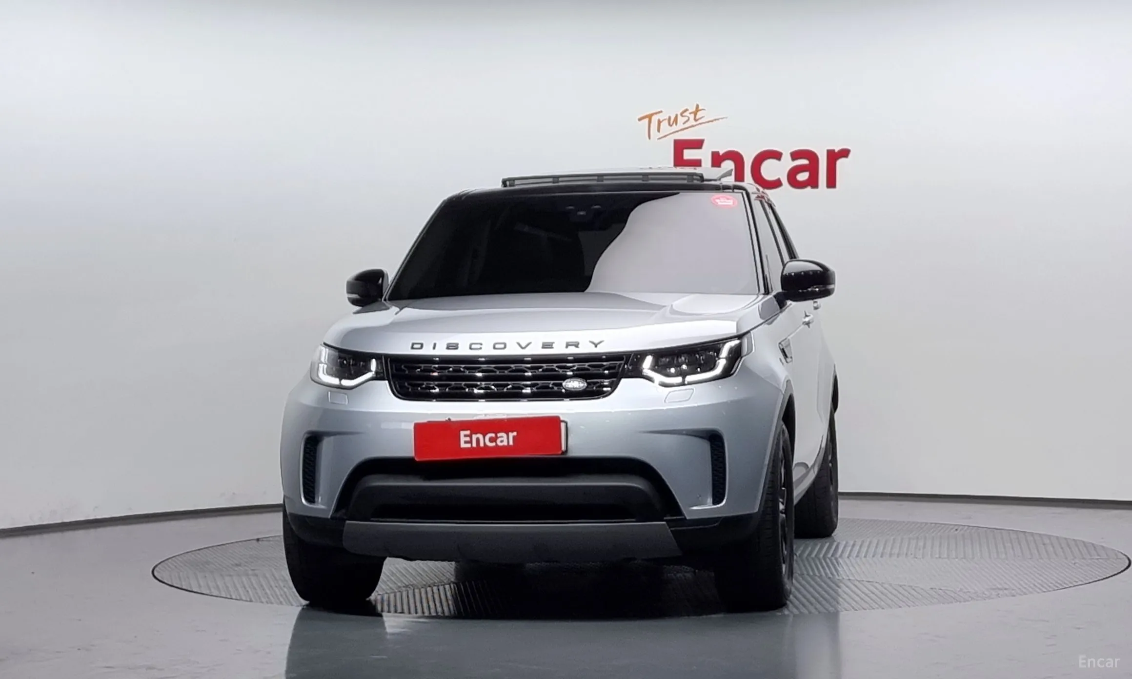 Land Rover Discovery 5 превью 2