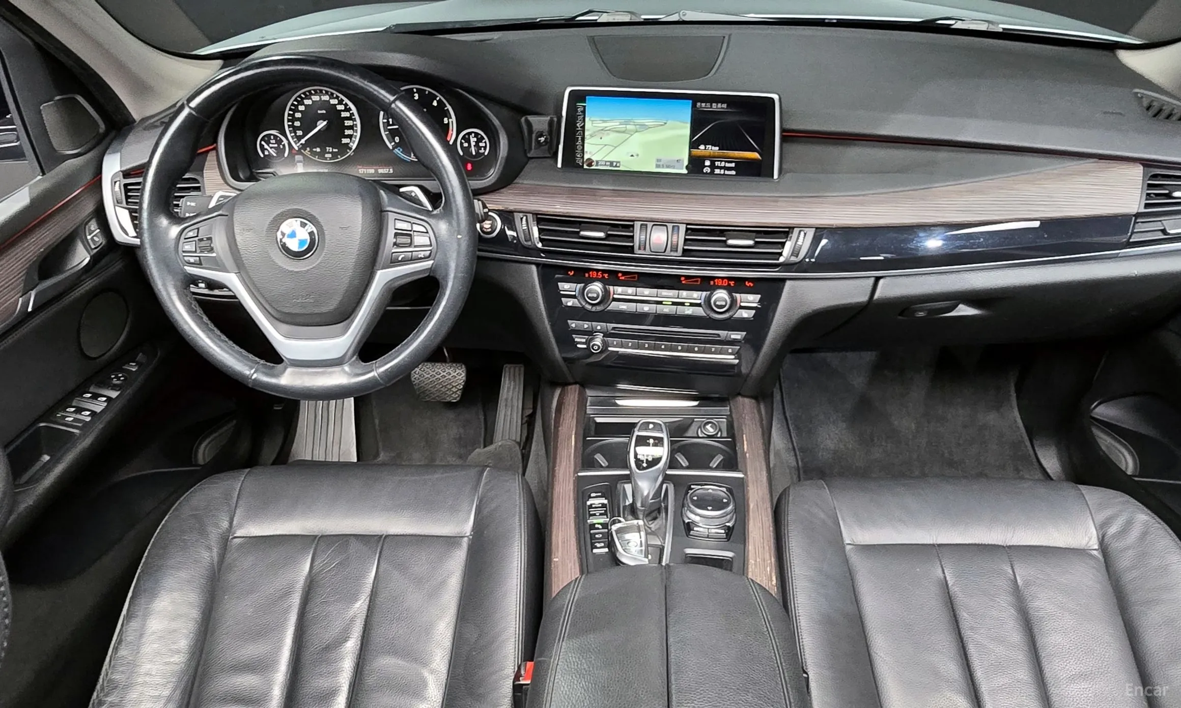 BMW X5 (F15) превью 4