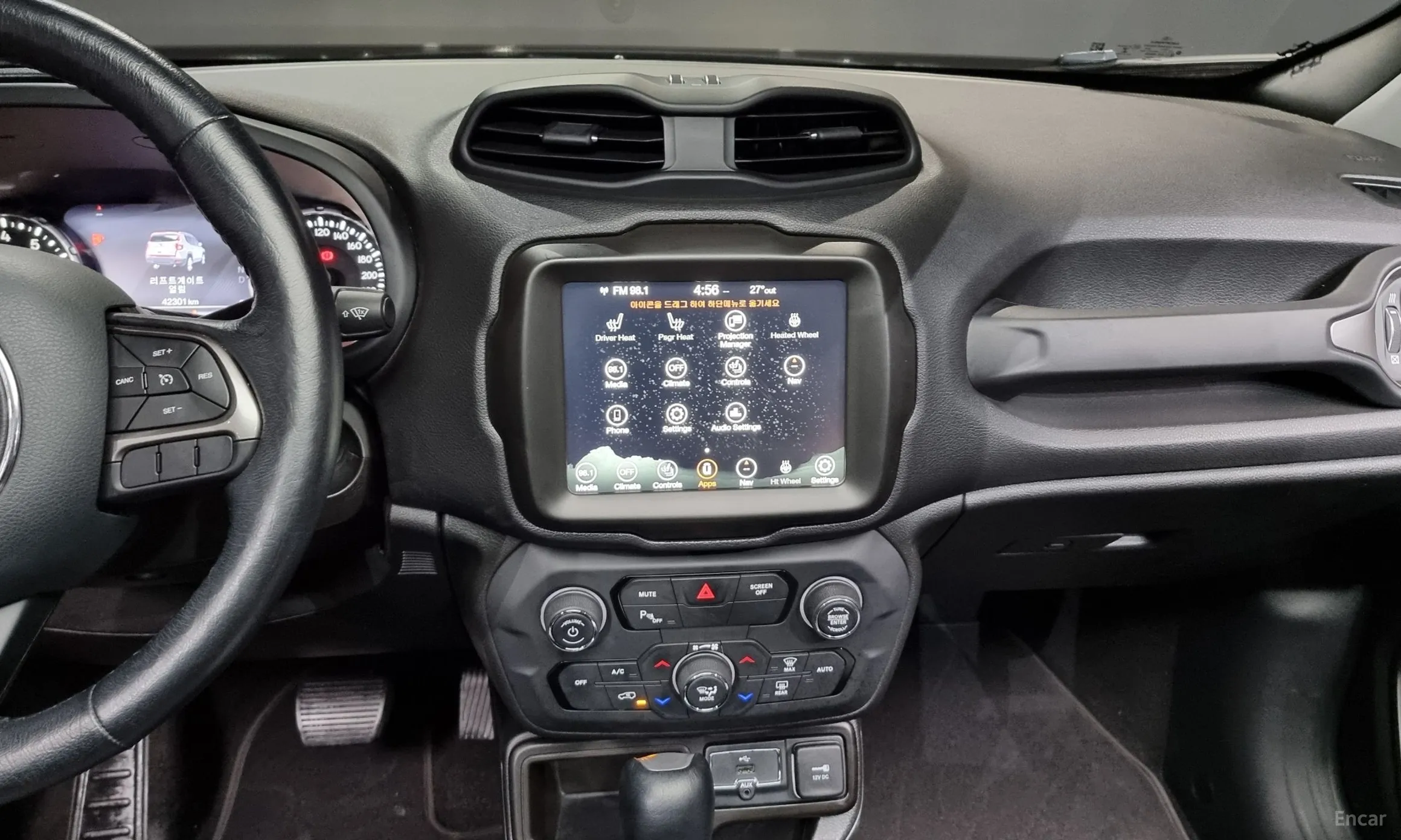Jeep Renegade превью 15