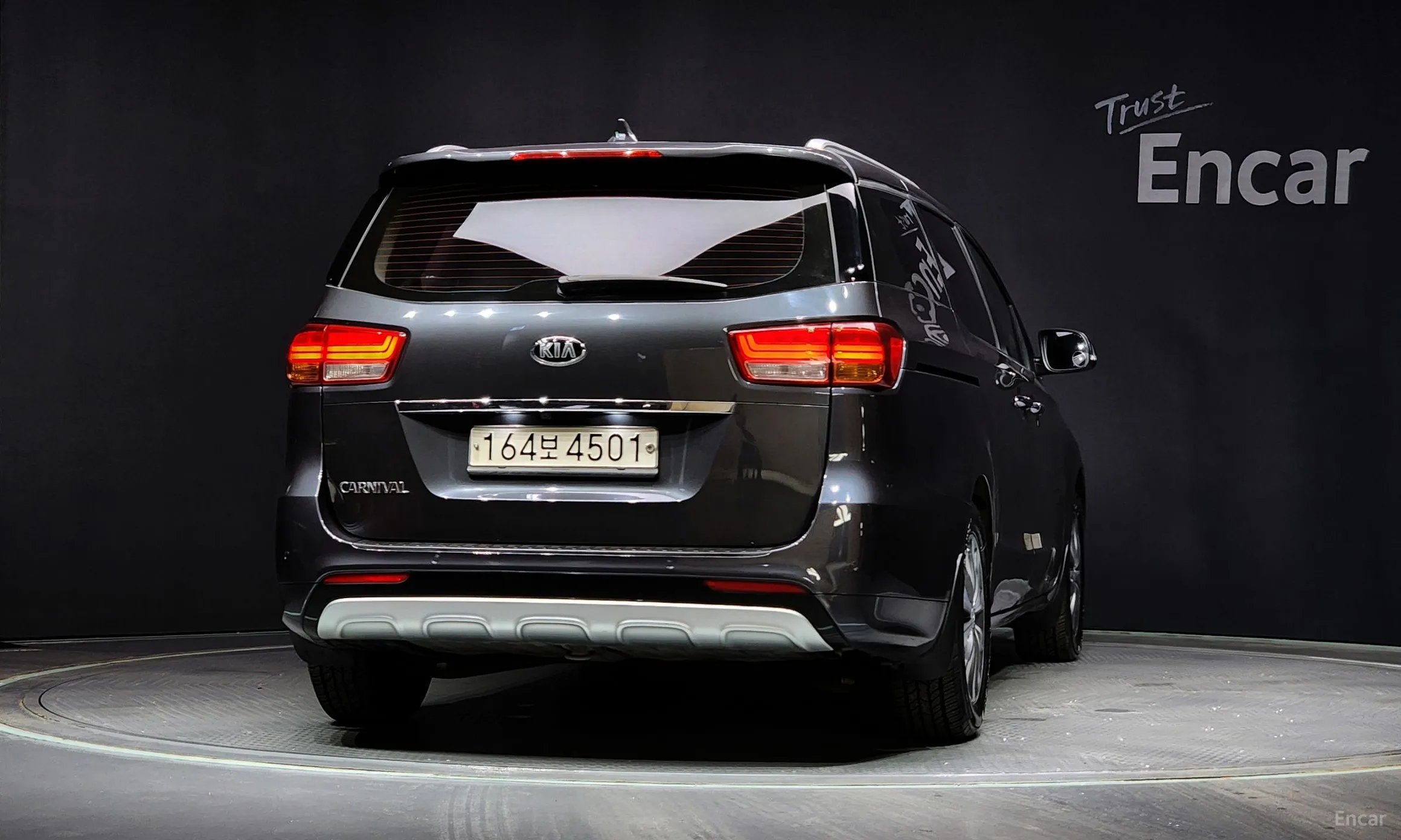 Kia Carnival превью 3