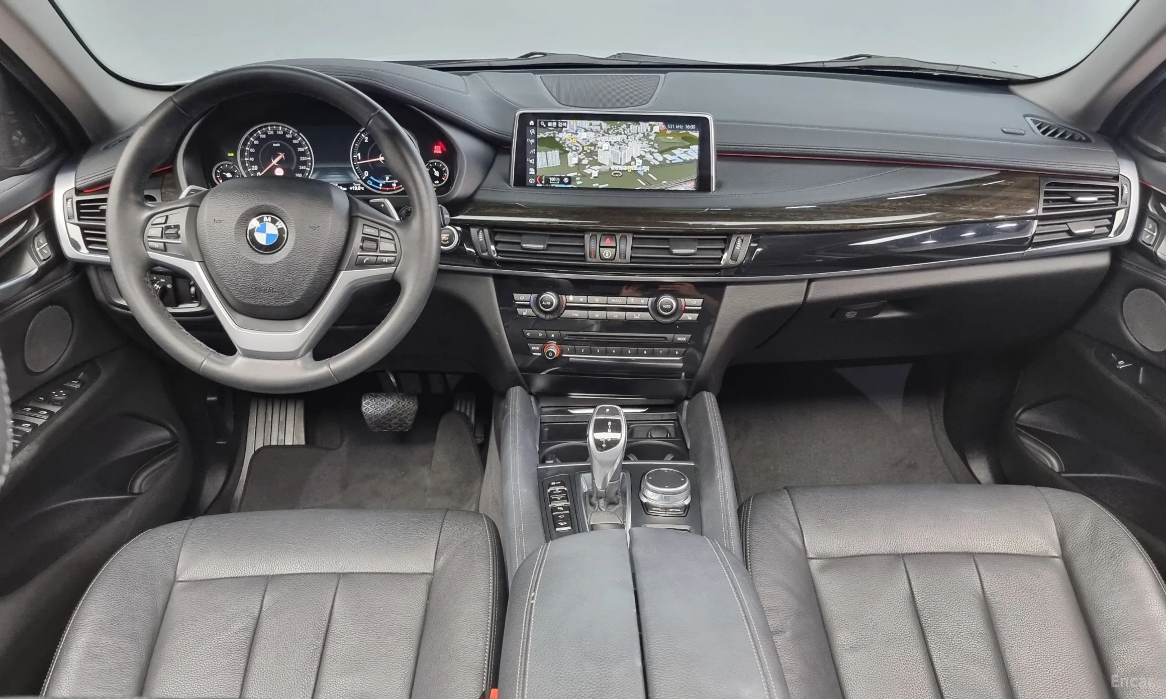 BMW X6 (F16) превью 4