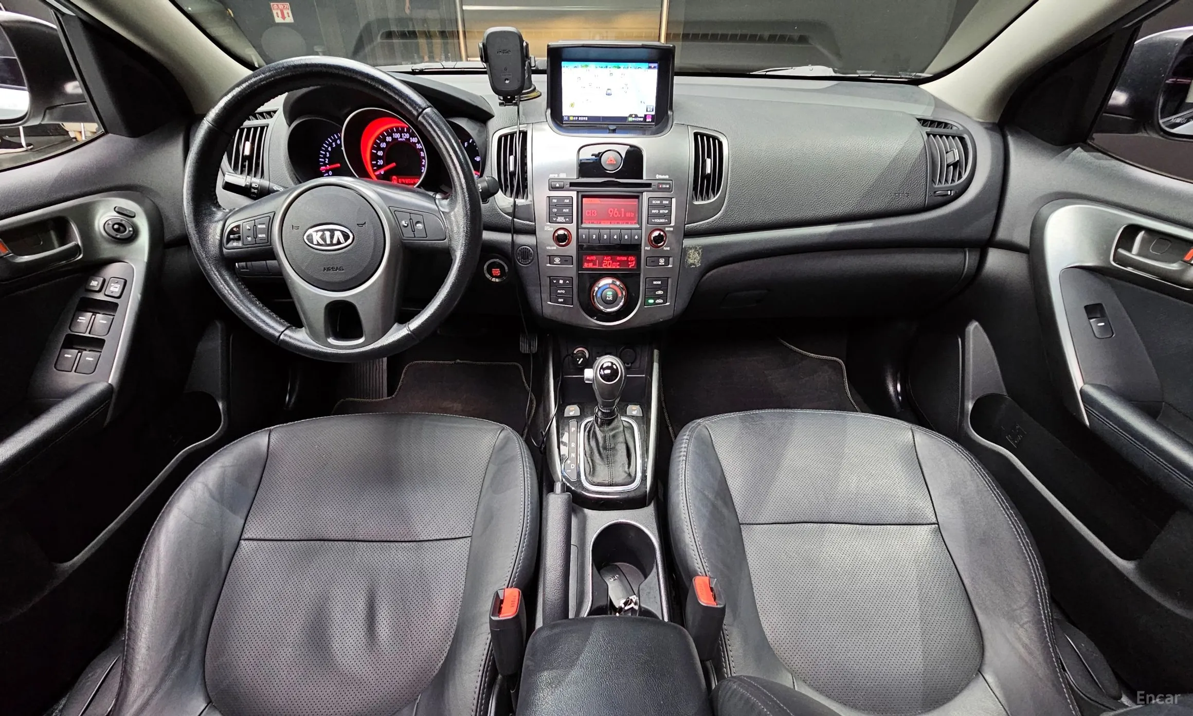 Kia Forte превью 4