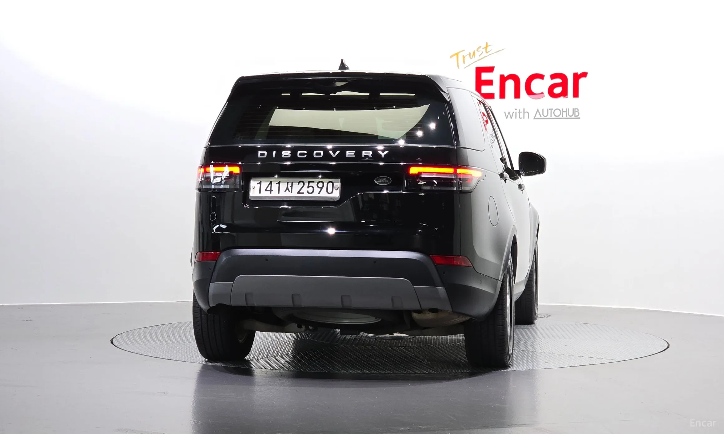 Land Rover Discovery 5 превью 3