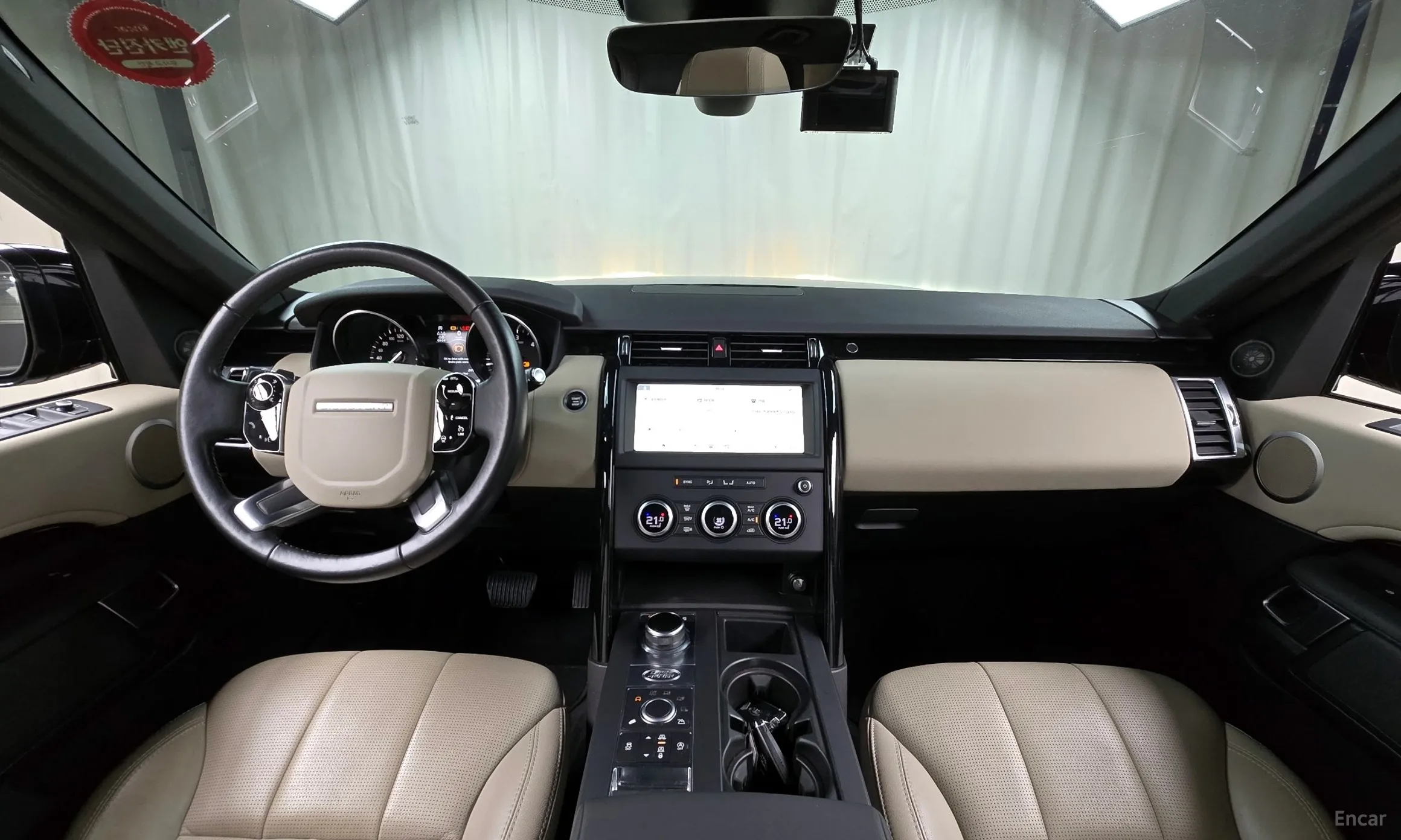 Land Rover Discovery 5 превью 4