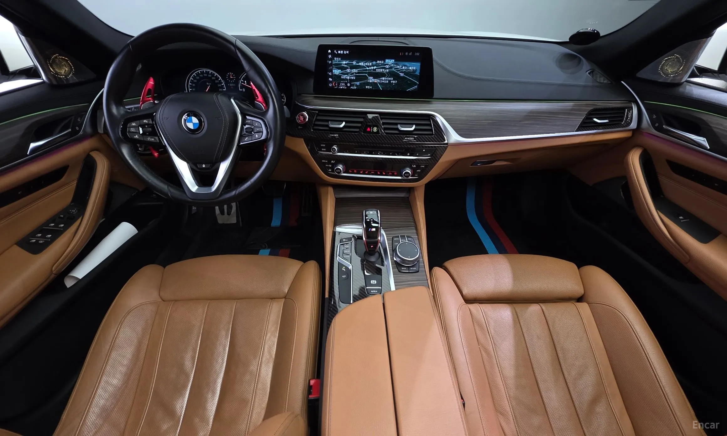 BMW 5 Series (G30) превью 4